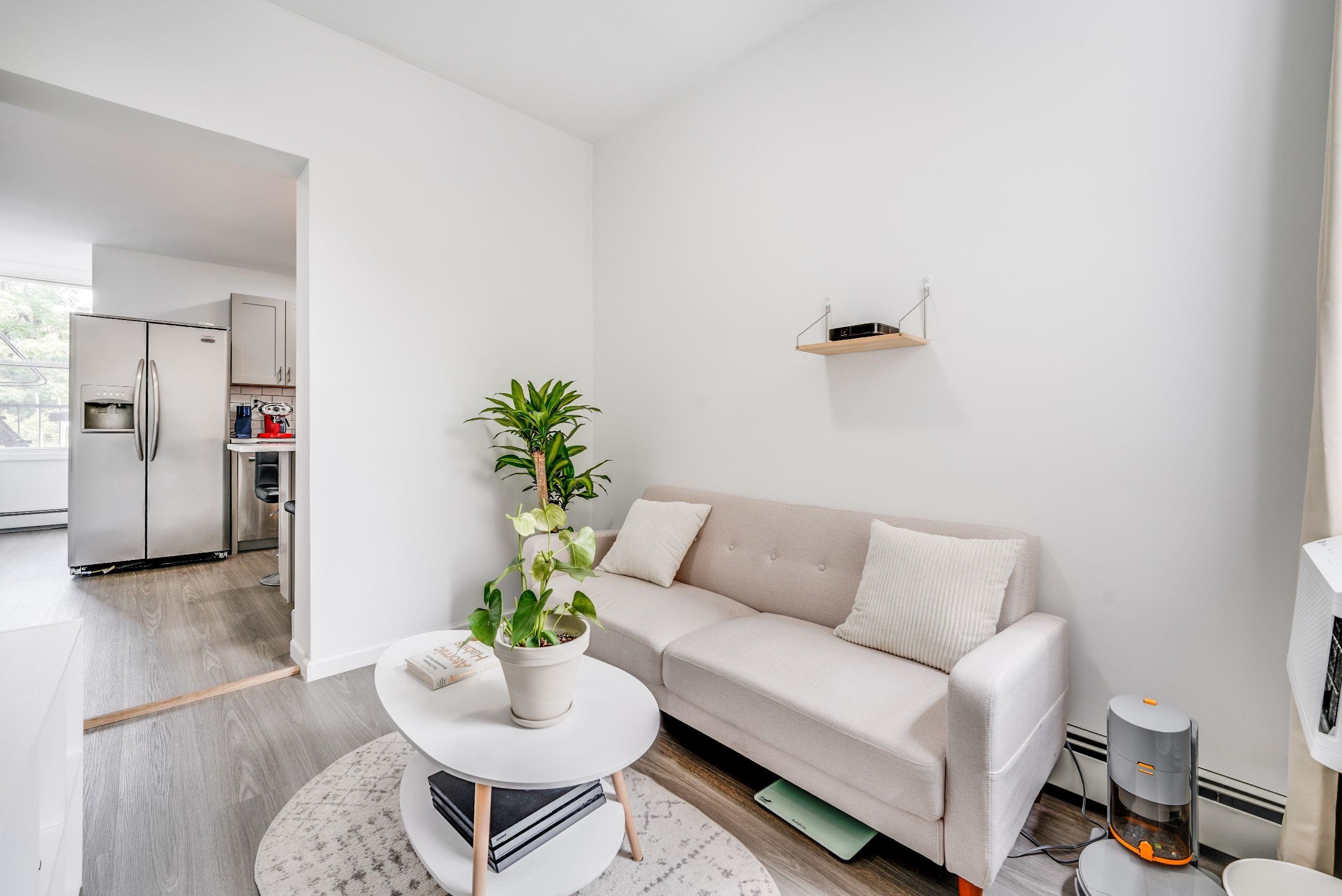 609 NEW YORK AVE Unit 2R