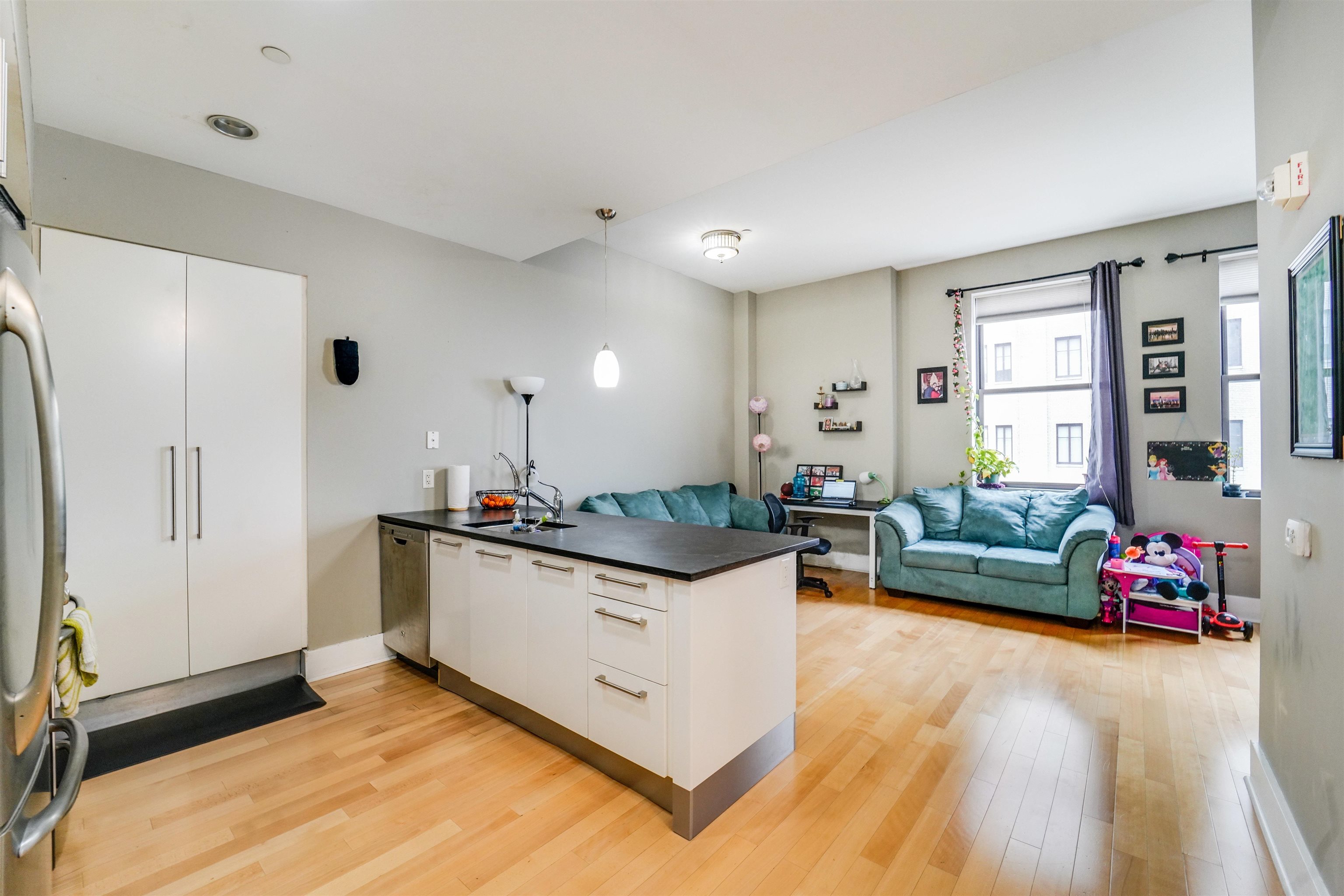 4 BEACON WAY Unit 1411