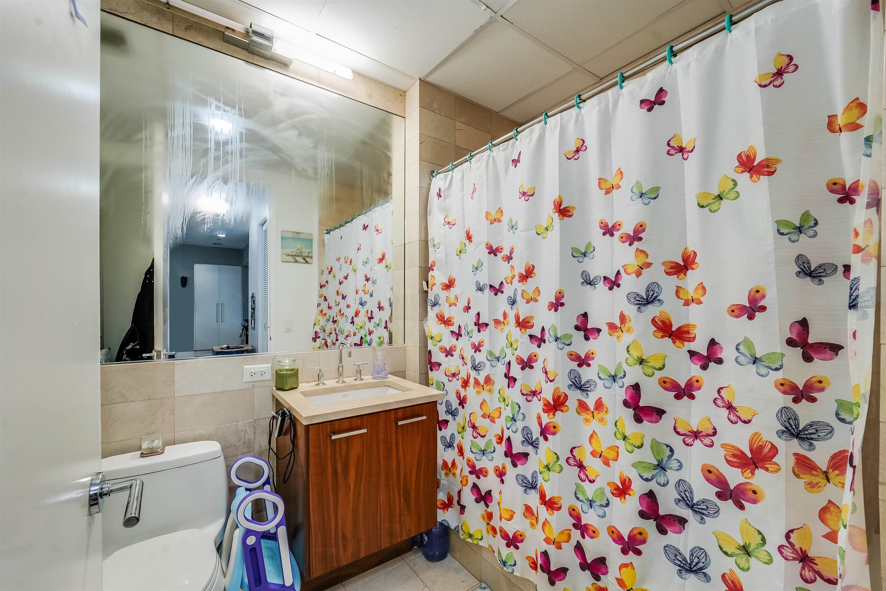 4 BEACON WAY Unit 1411
