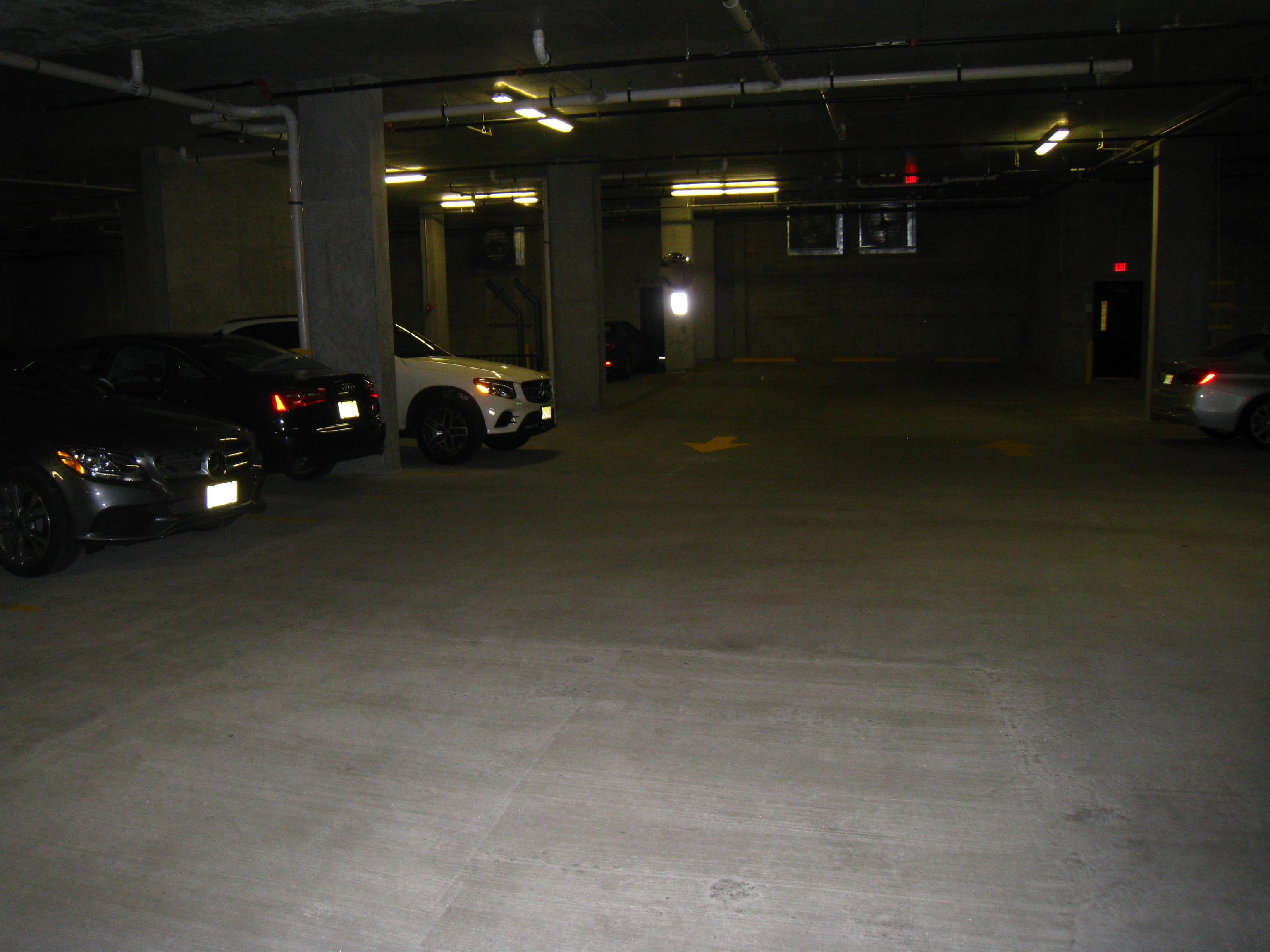 1400 HUDSON ST Unit: 302
