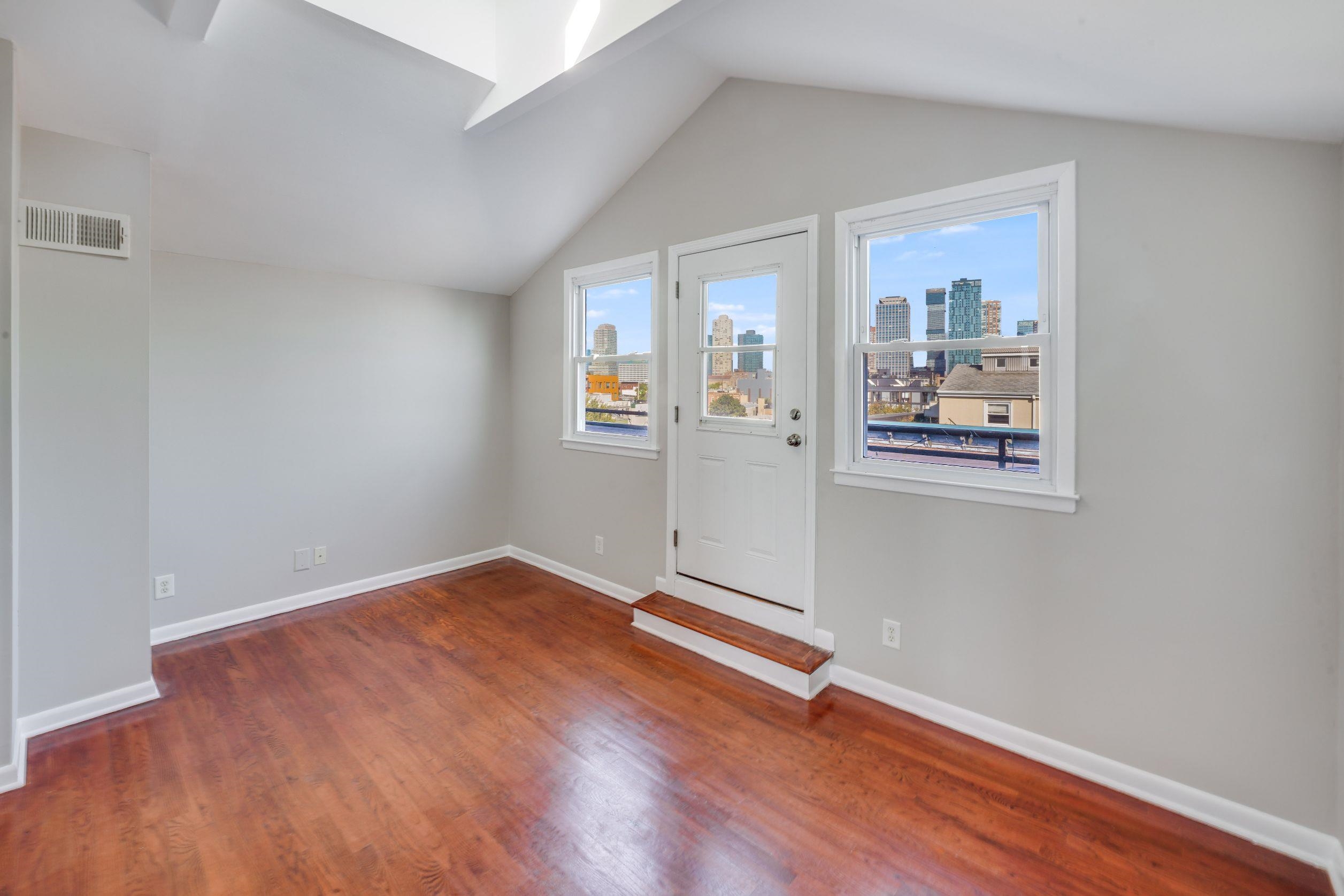 341 MONMOUTH ST Unit 402D