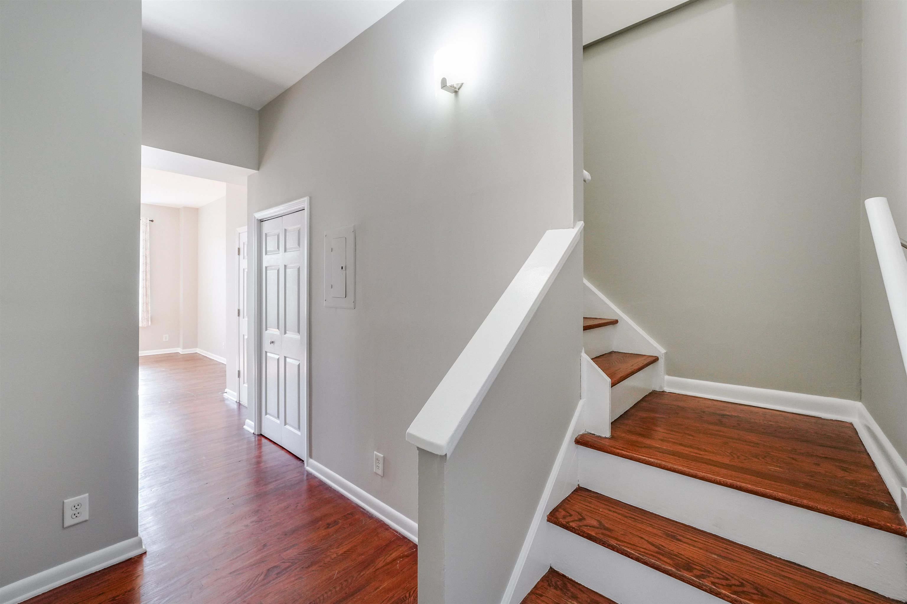 341 MONMOUTH ST Unit 402D
