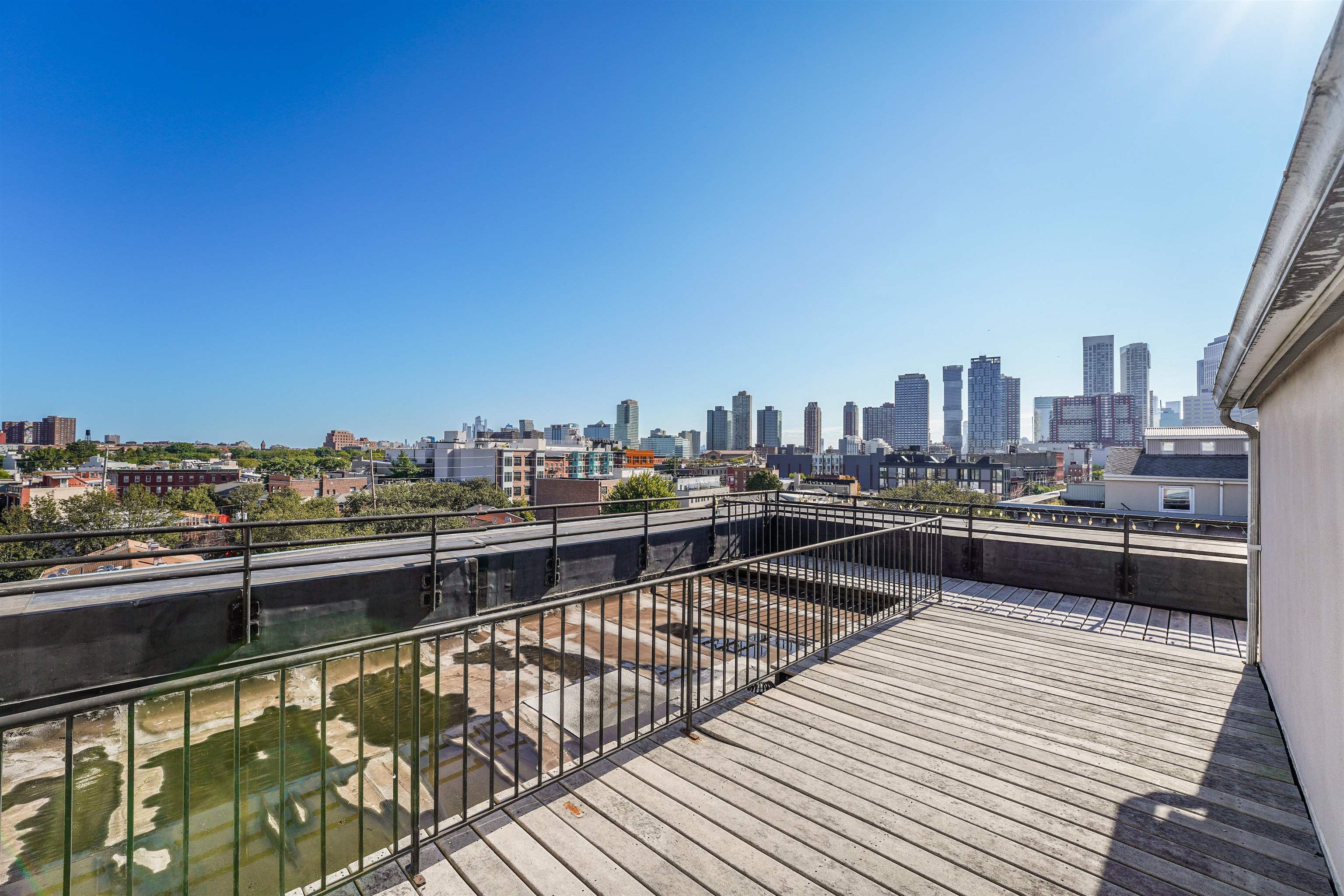 341 MONMOUTH ST Unit 402D