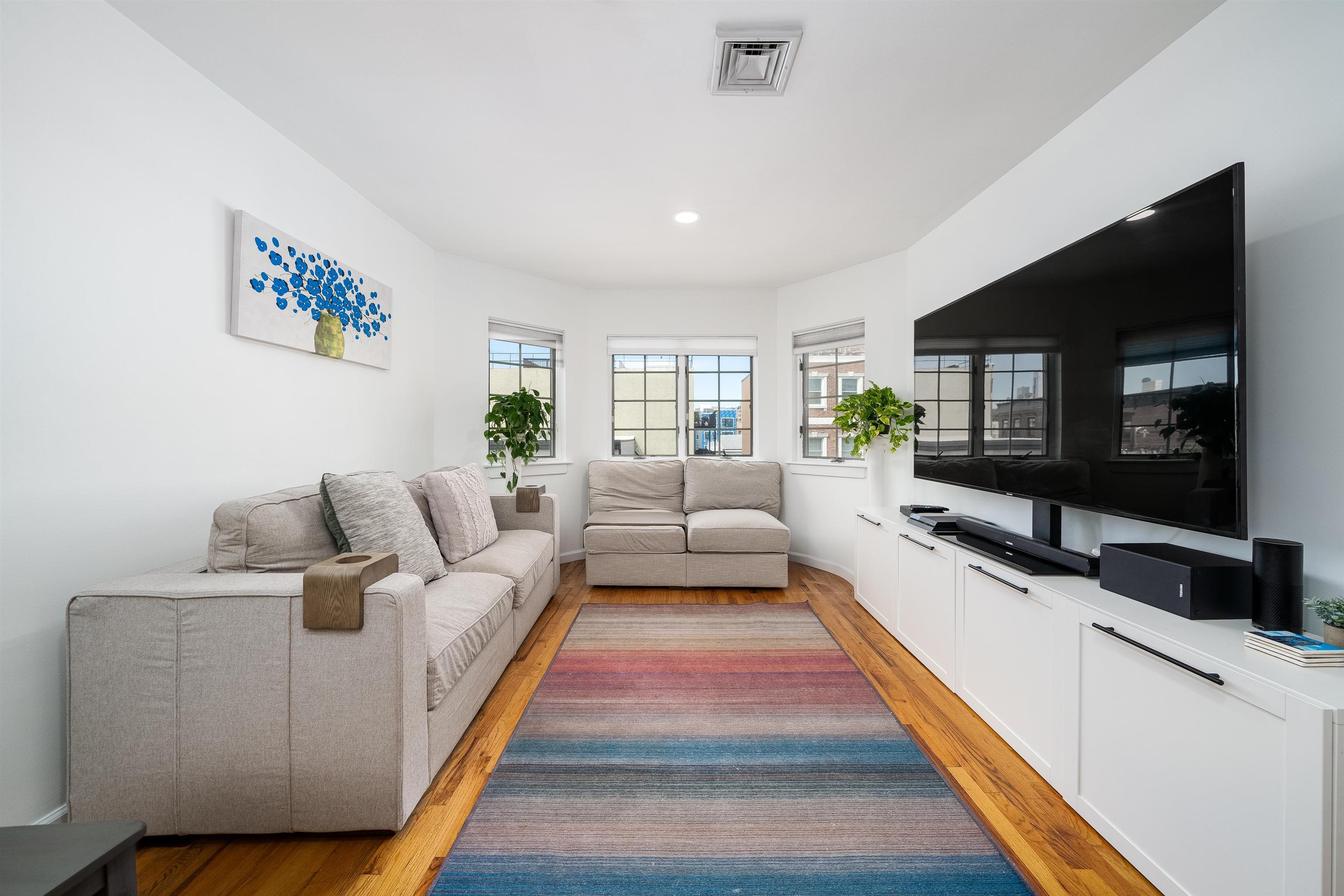 205 ADAMS ST Unit: 4