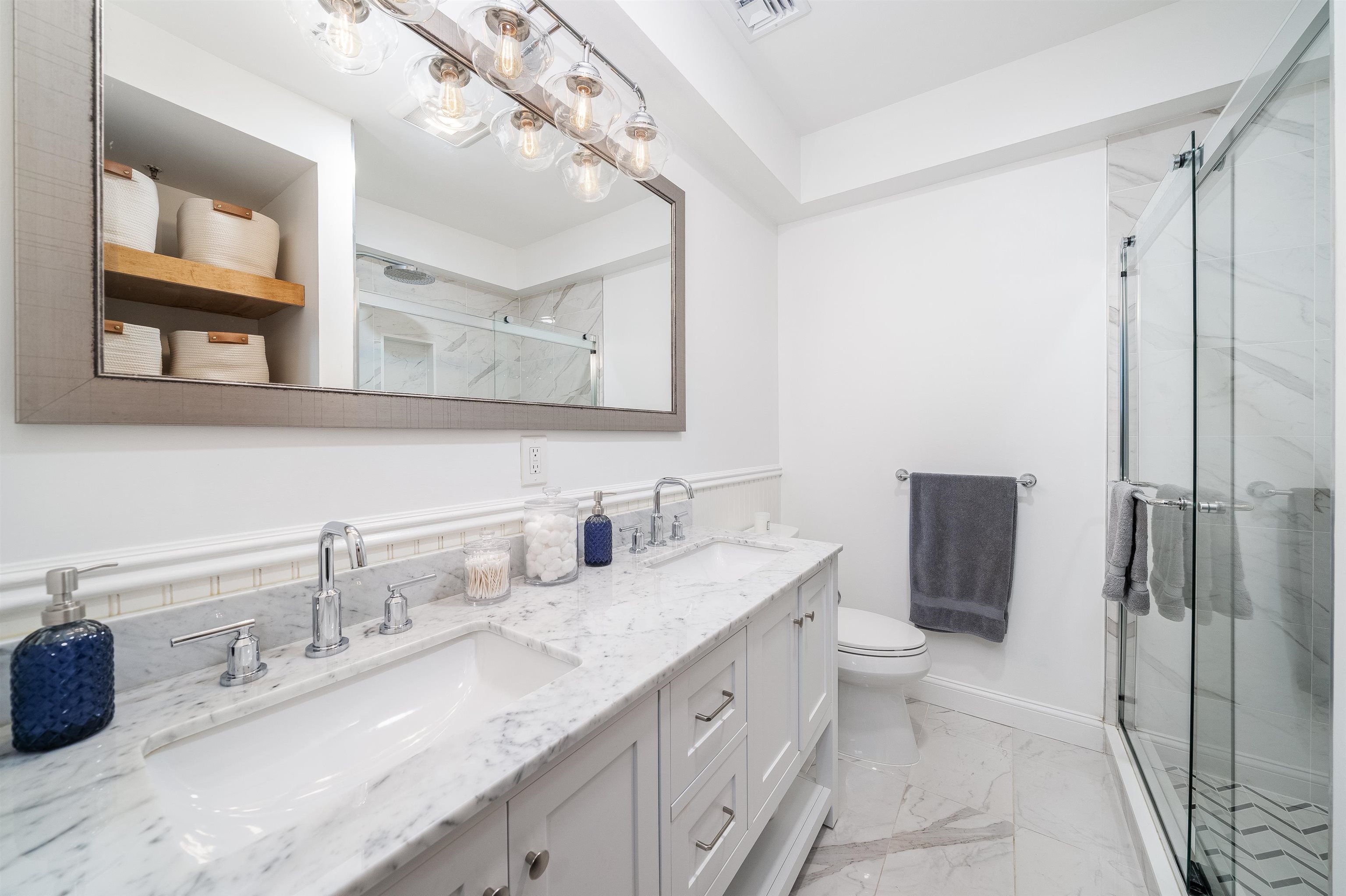 205 ADAMS ST Unit: 4