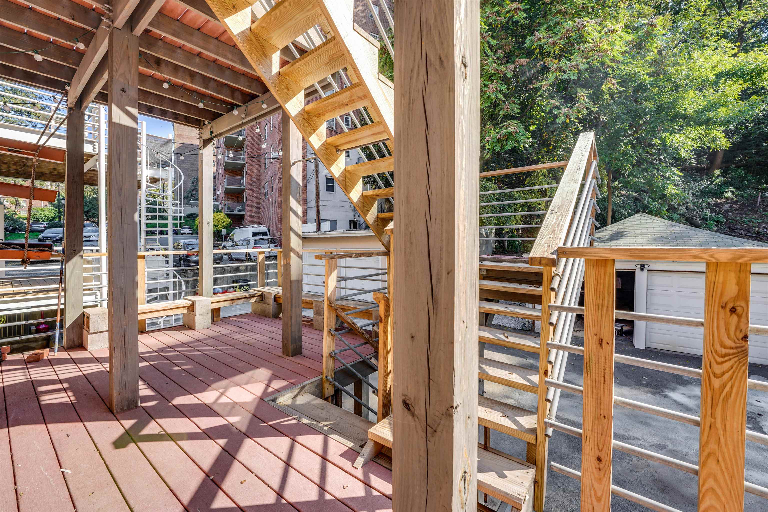 654 BLVD EAST Unit 1