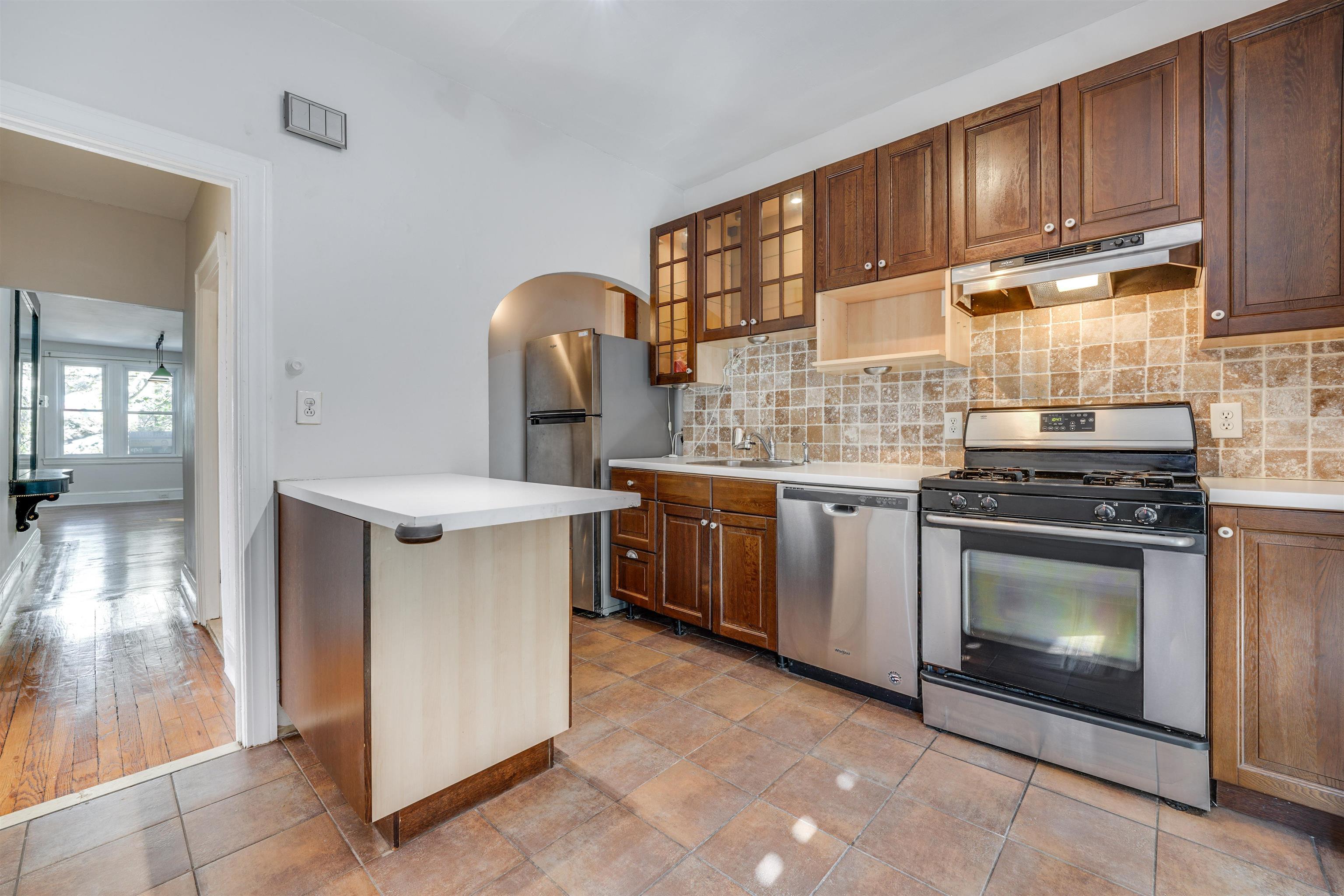 654 BLVD EAST Unit 1