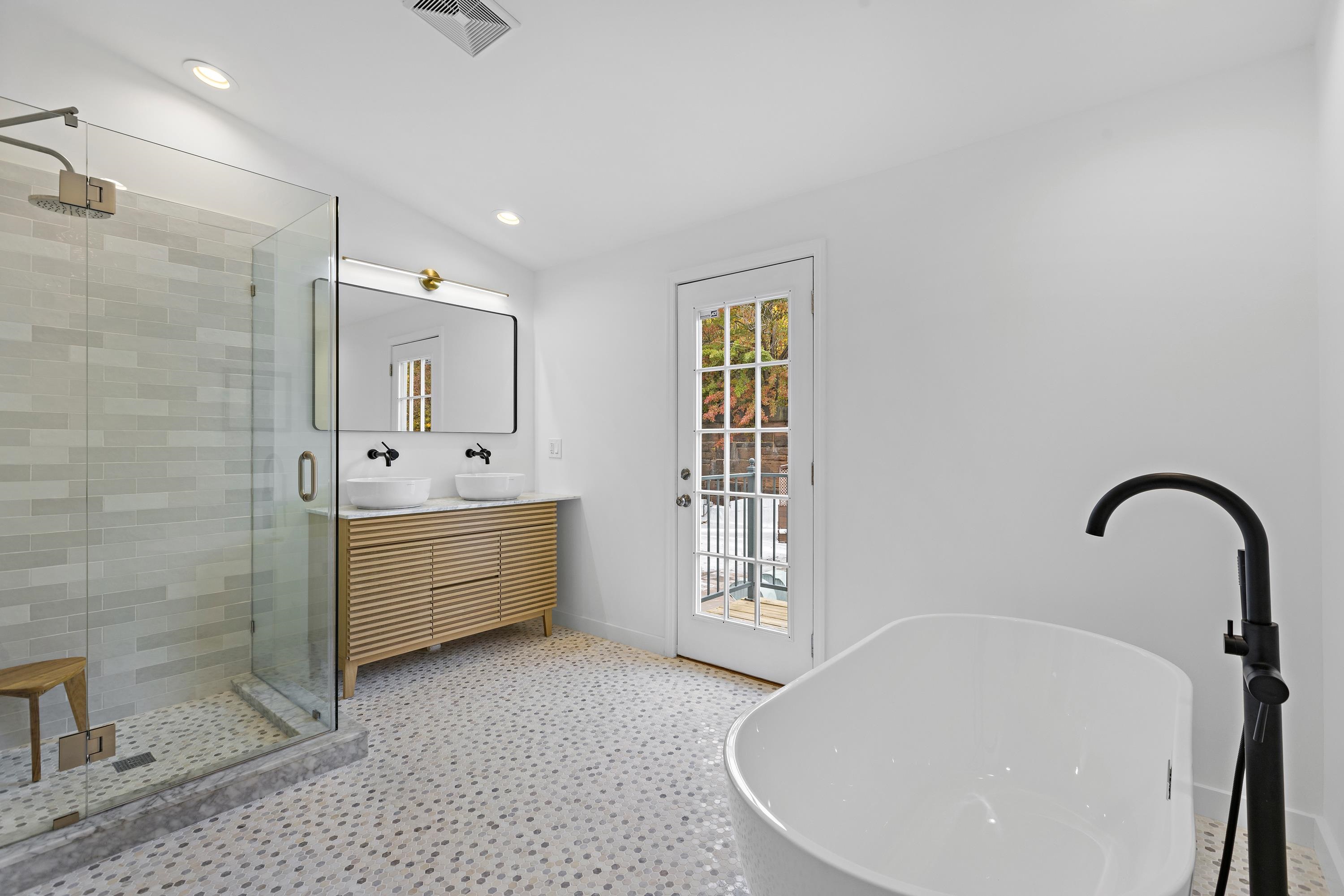 340.5 5TH ST