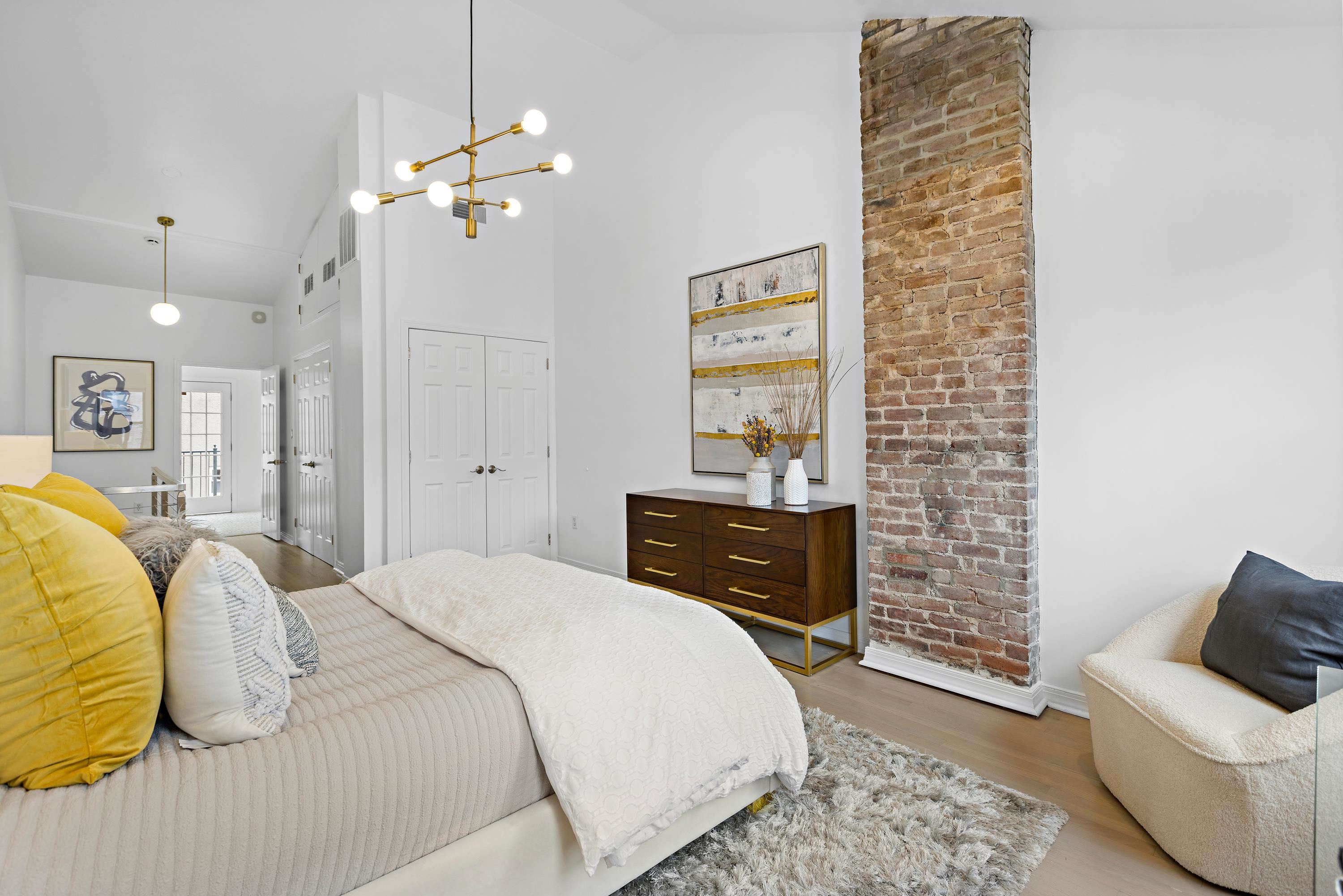 340.5 5TH ST