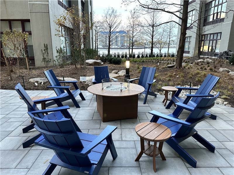 1500 HUDSON ST Unit: 8R