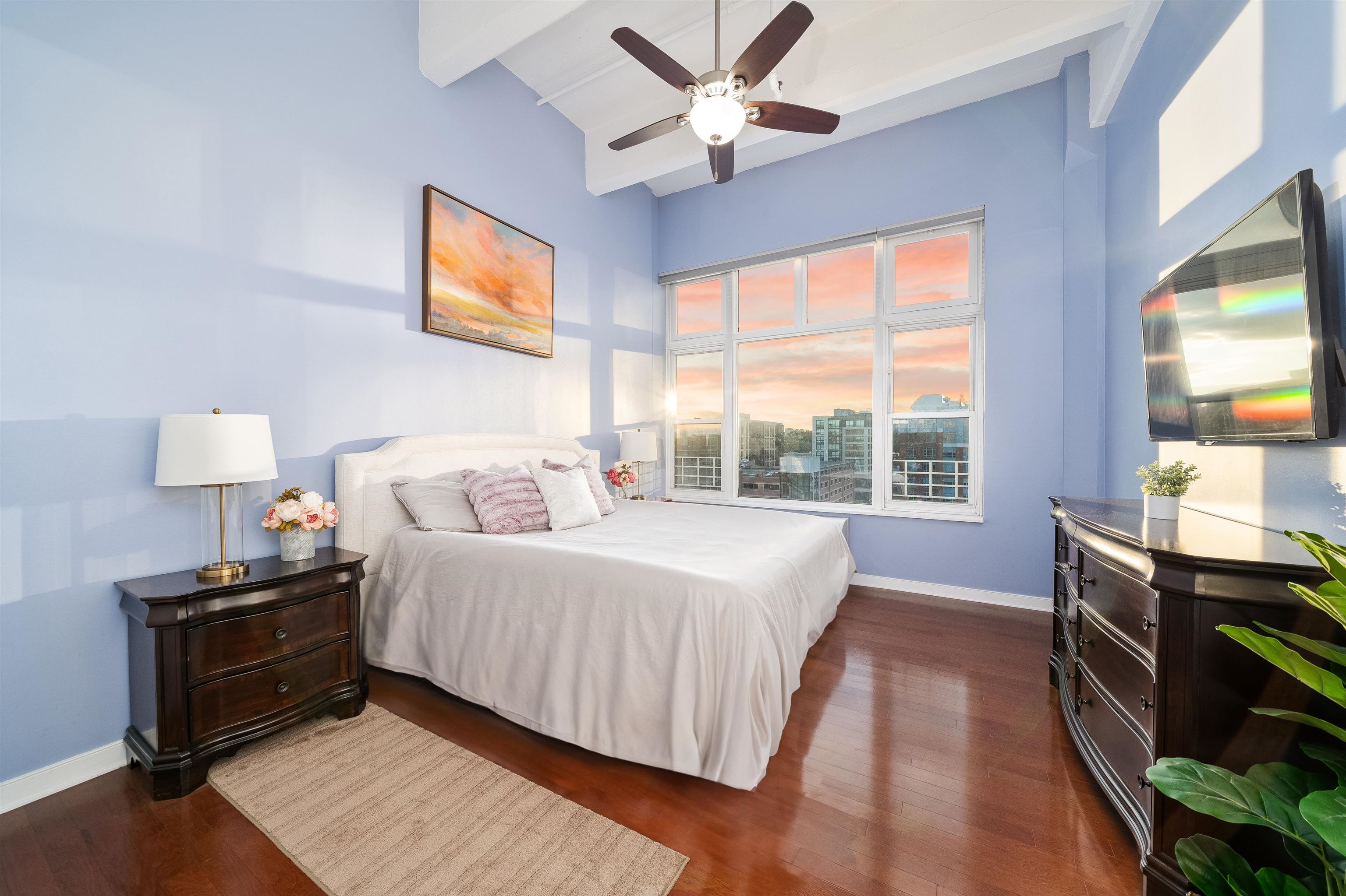1500 HUDSON ST Unit: 8R