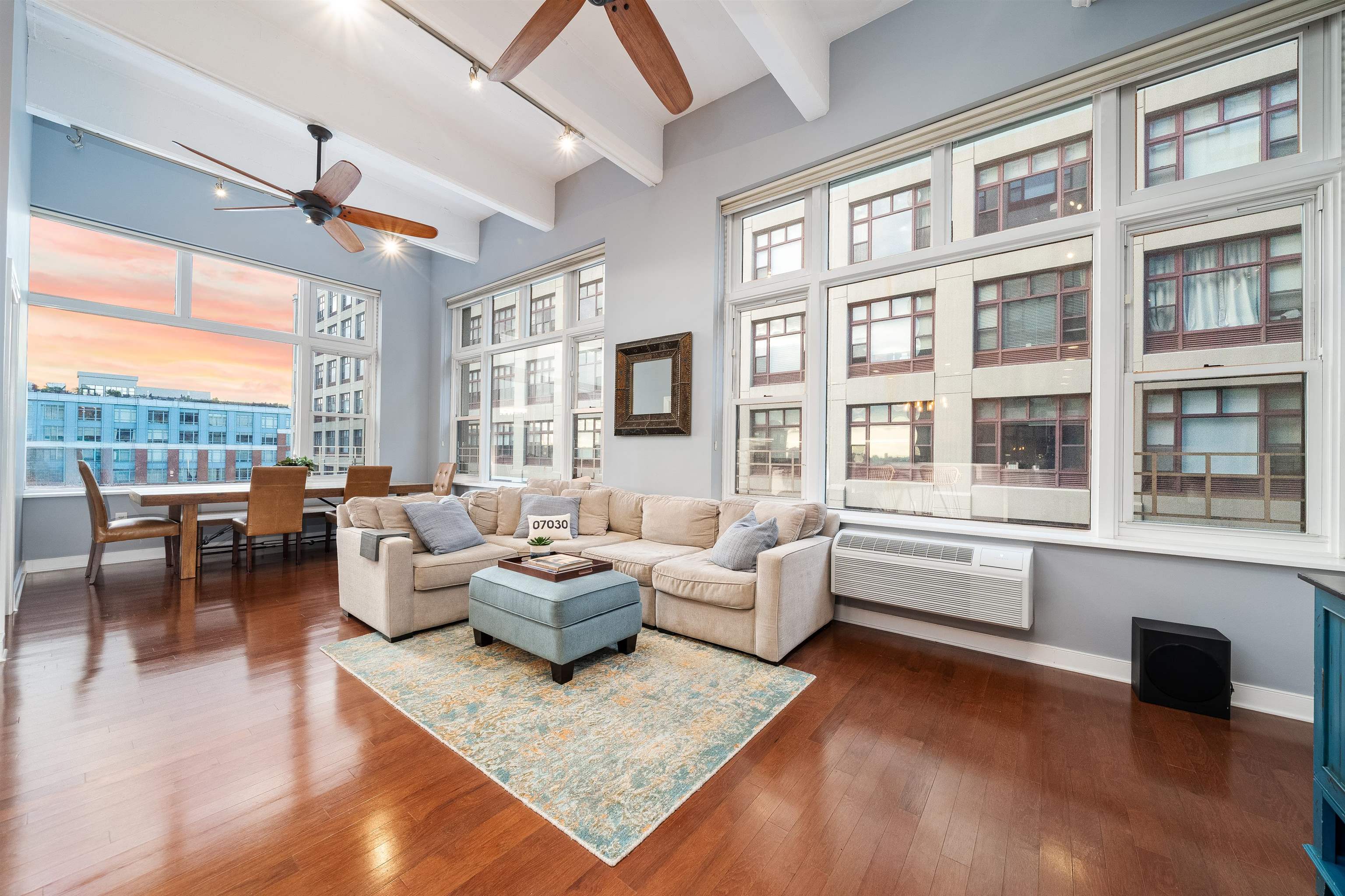 1500 HUDSON ST Unit: 8R