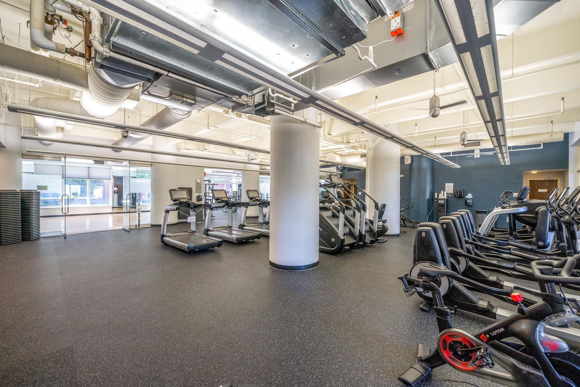 1500 HUDSON ST Unit: 8R