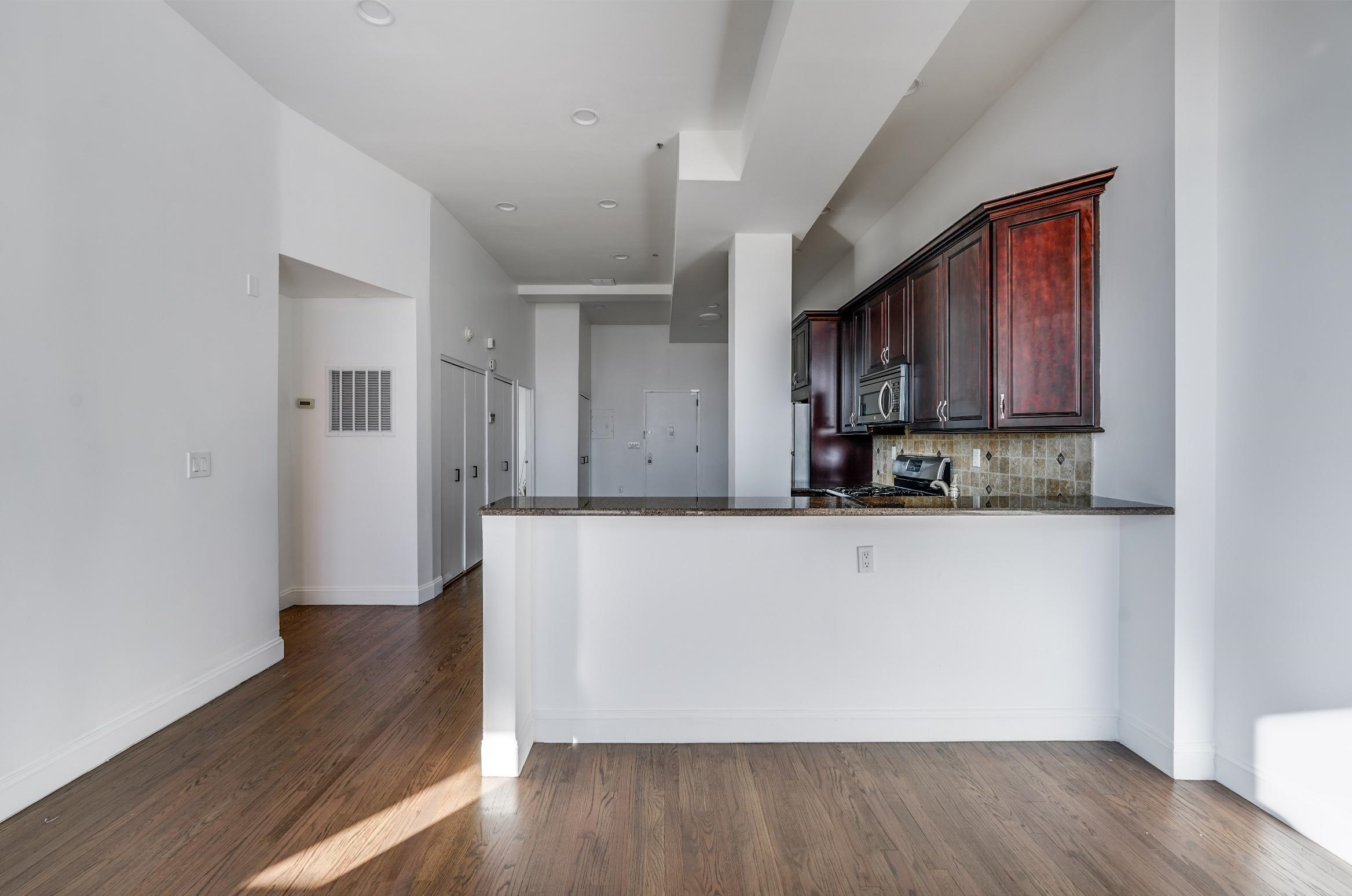 518 GREGORY AVE Unit A106