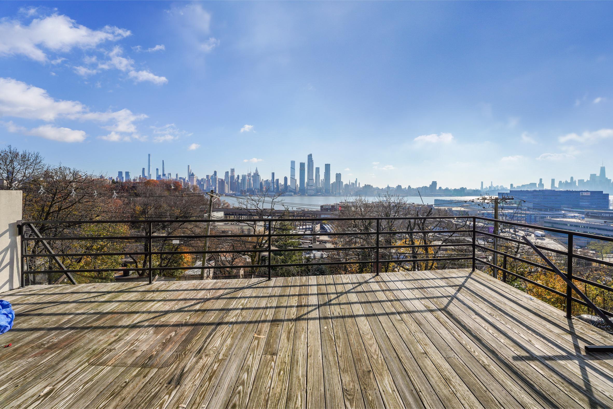 518 GREGORY AVE Unit A106