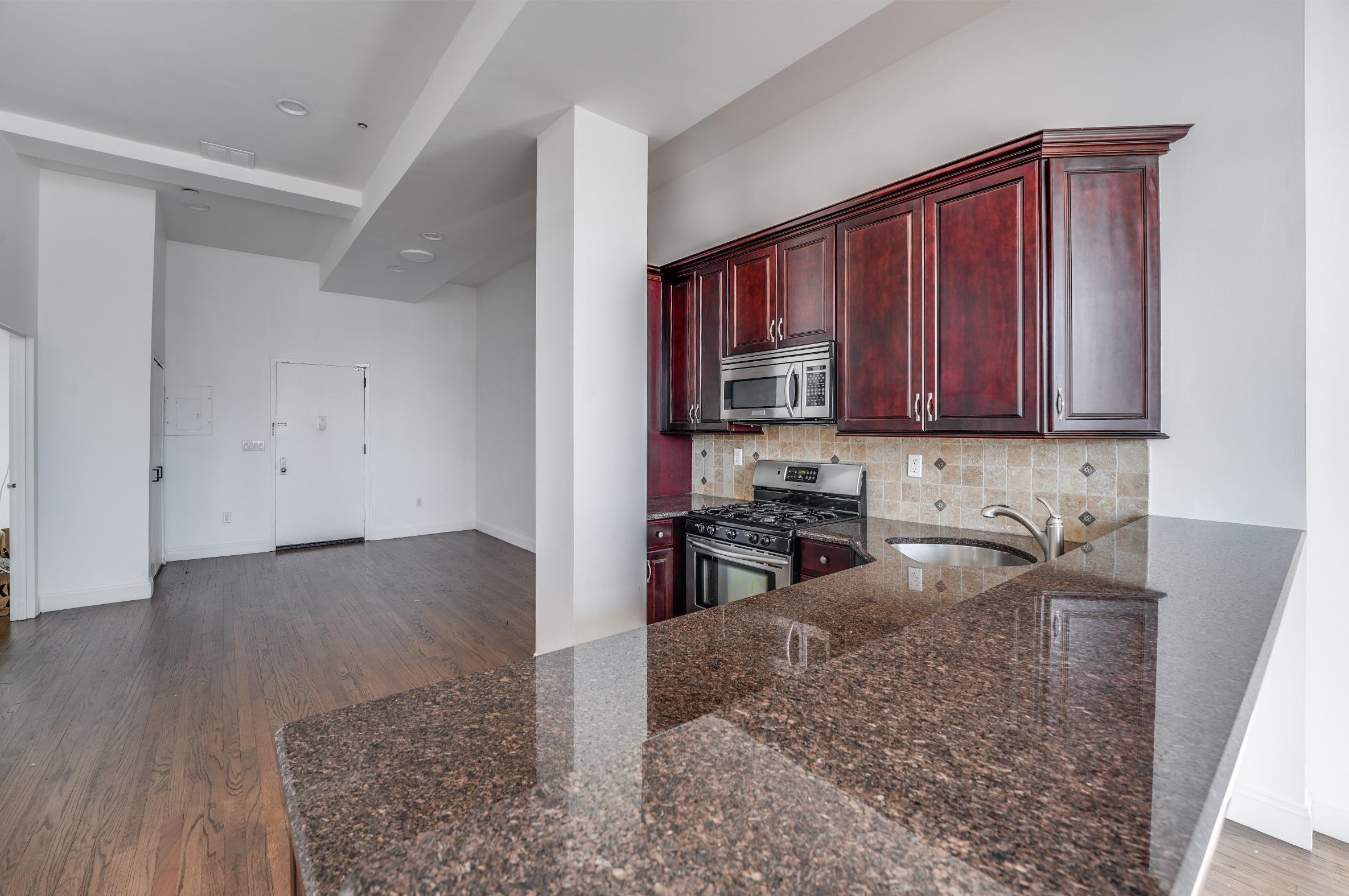 518 GREGORY AVE Unit A106