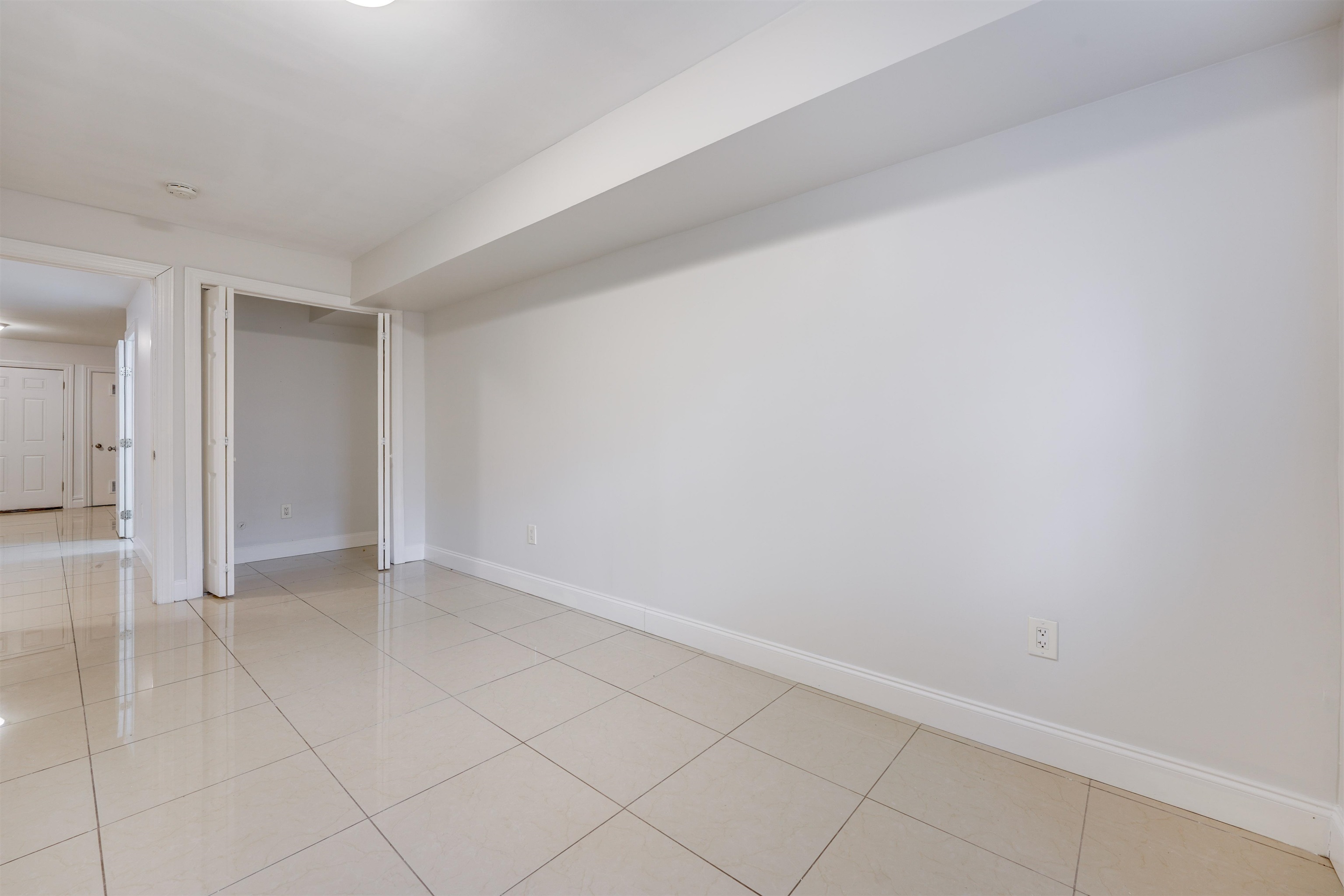 28 VAN CLEEF ST Unit G