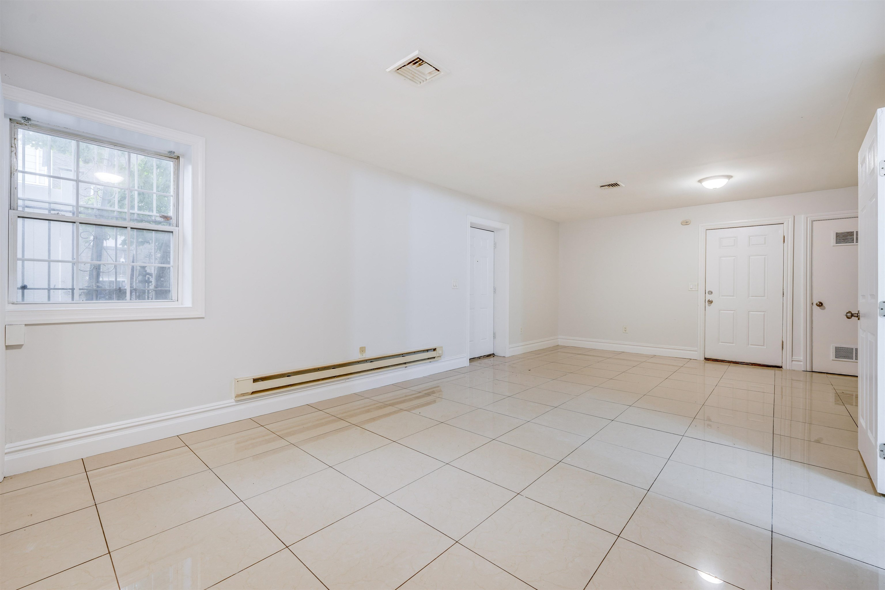 28 VAN CLEEF ST Unit G