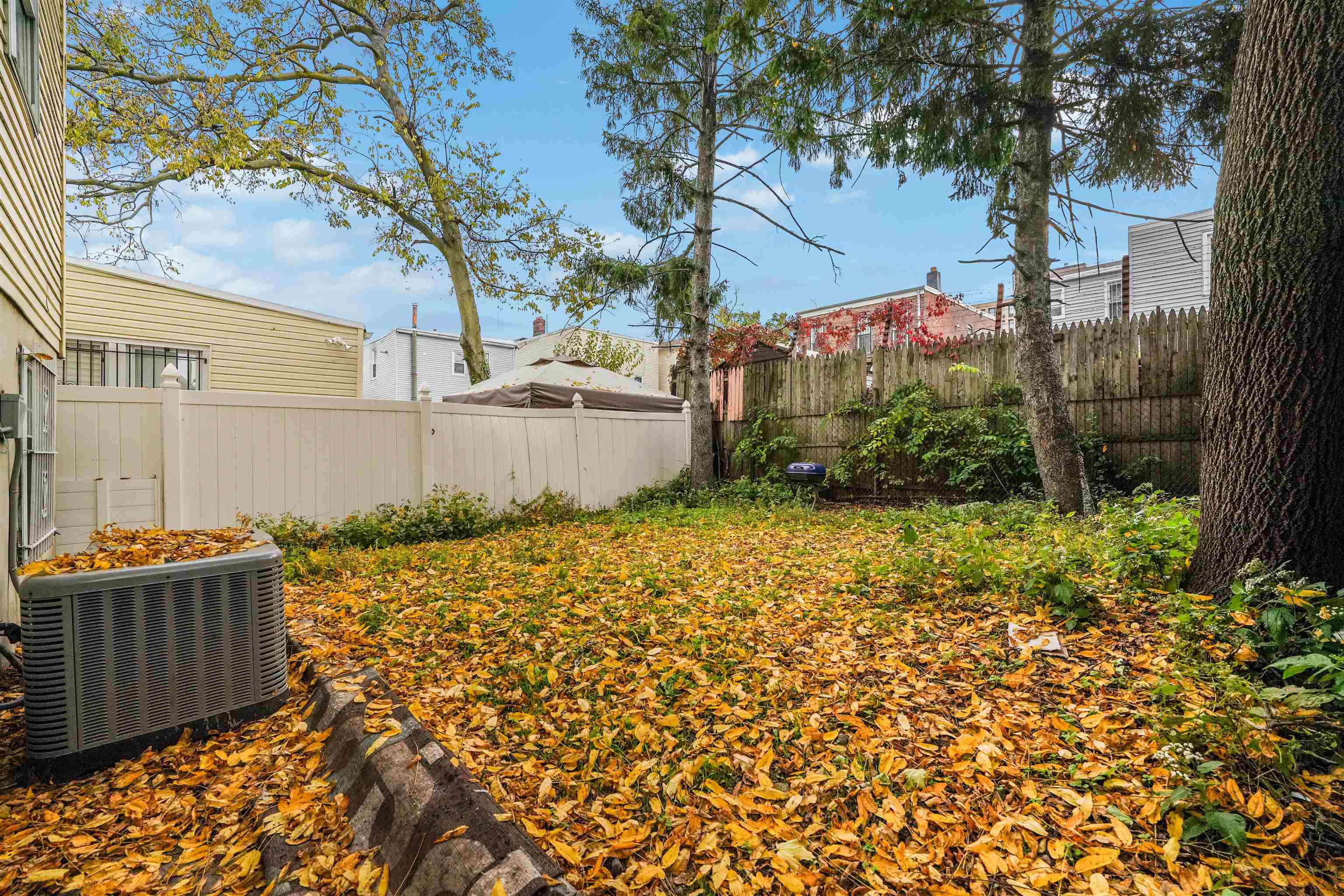 28 VAN CLEEF ST Unit G