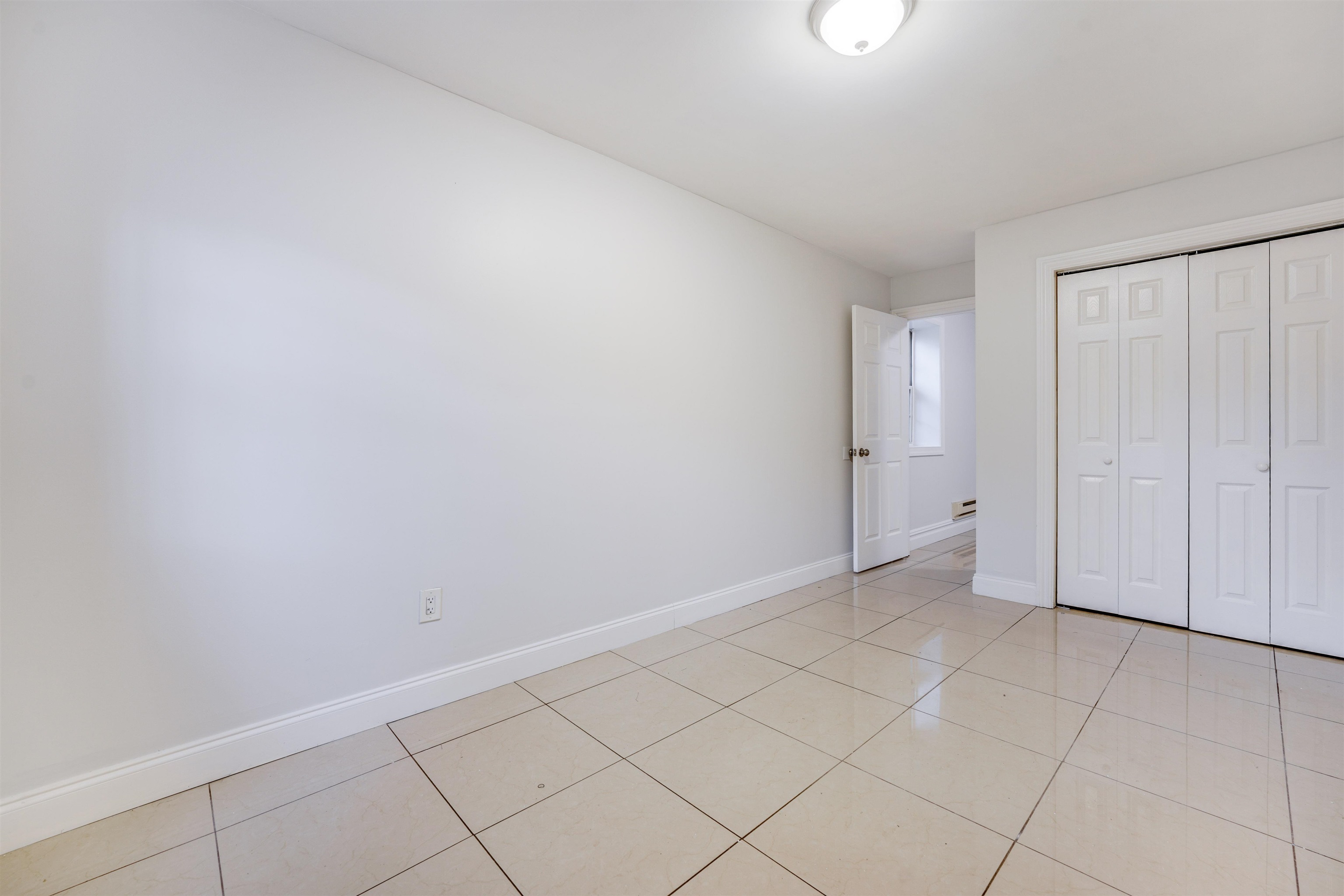 28 VAN CLEEF ST Unit G