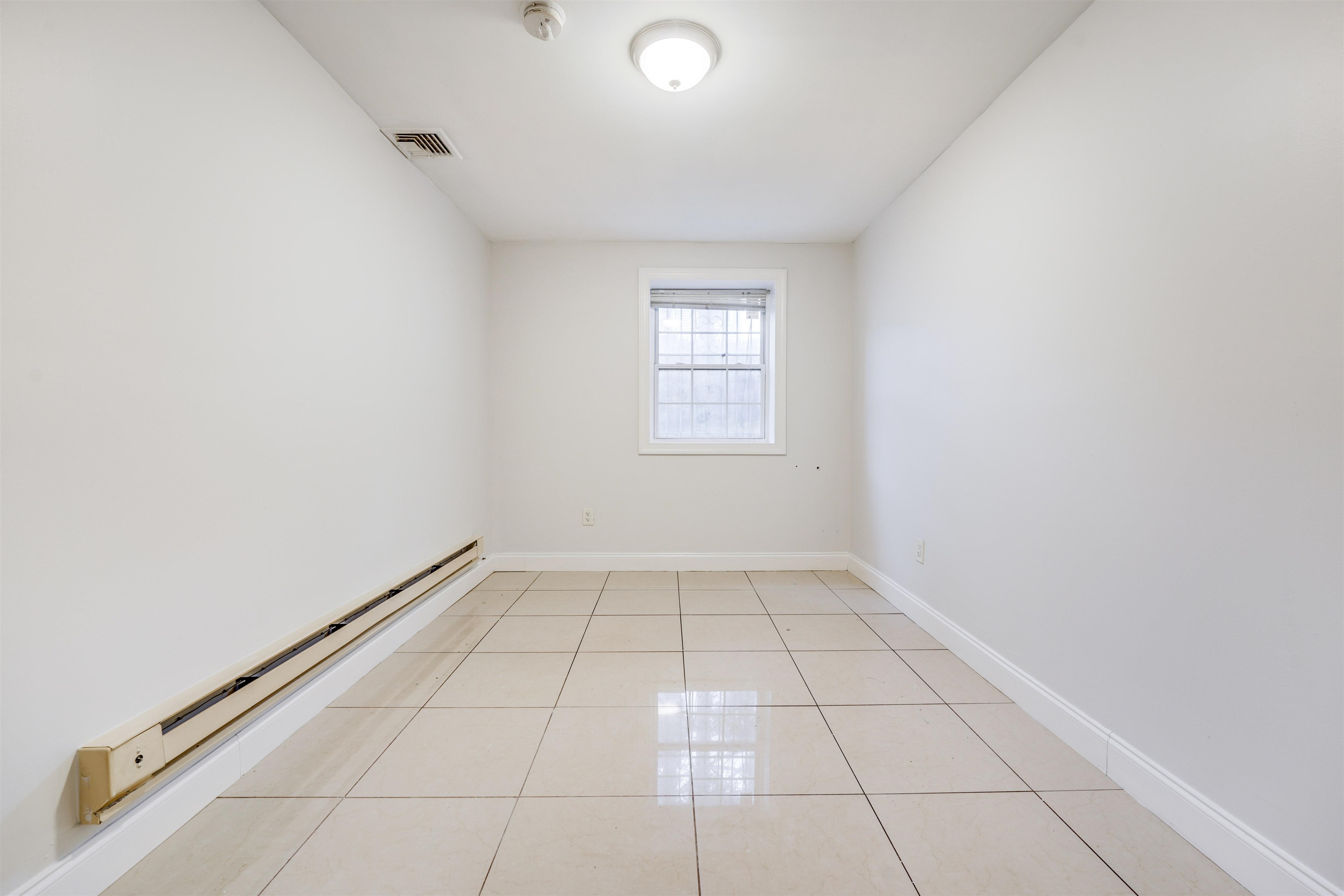 28 VAN CLEEF ST Unit G