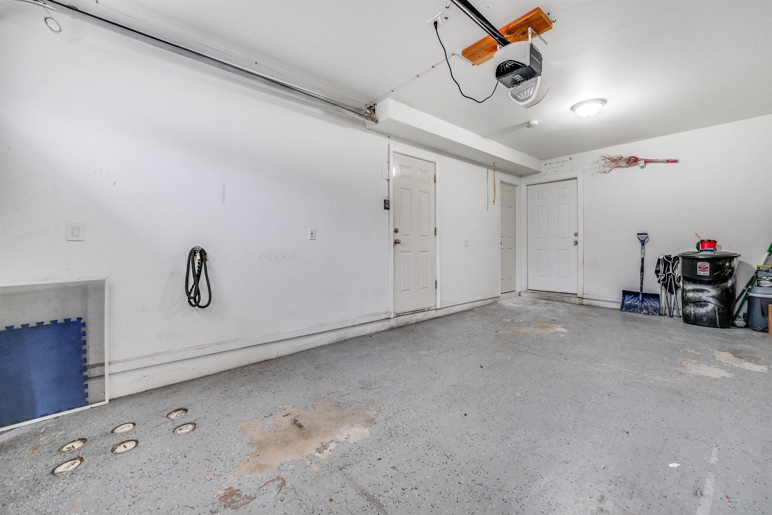 28 VAN CLEEF ST Unit G