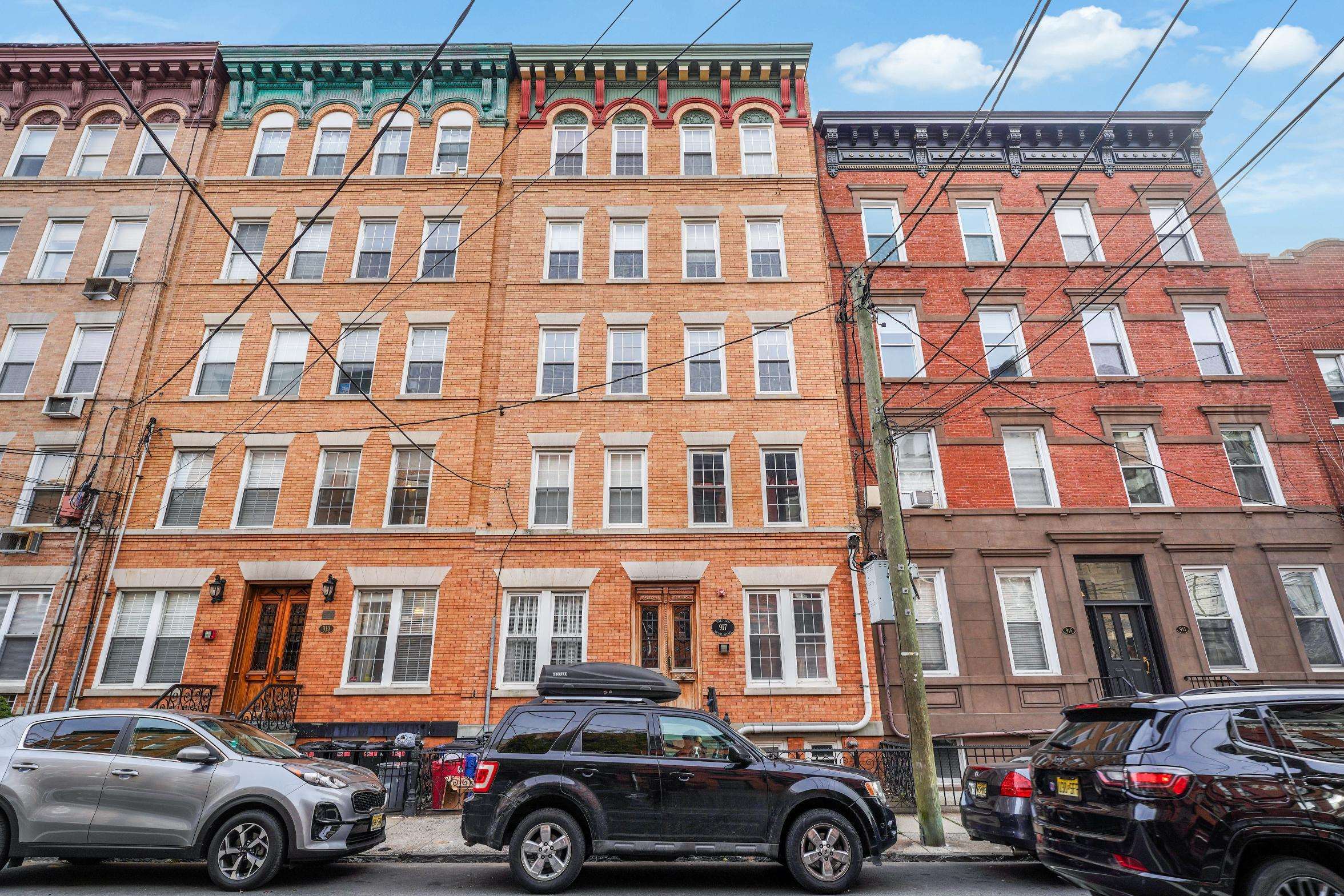 917 WILLOW AVE Unit 1S