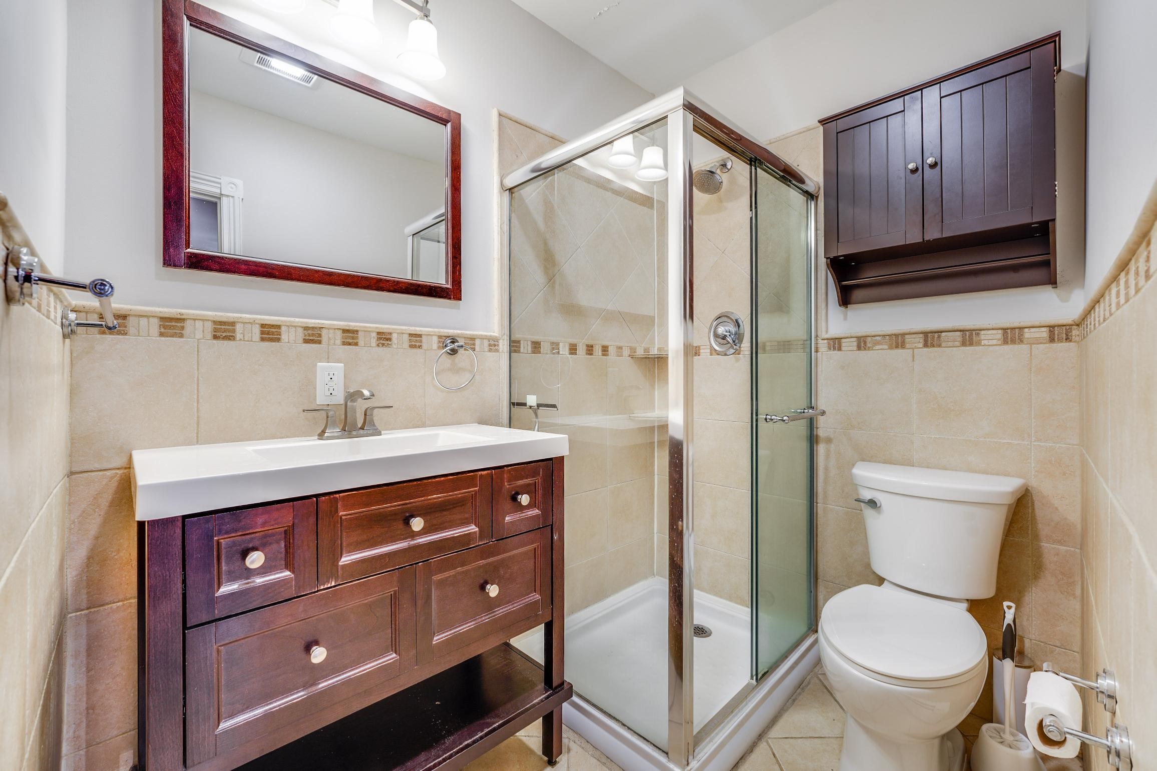 917 WILLOW AVE Unit 1S