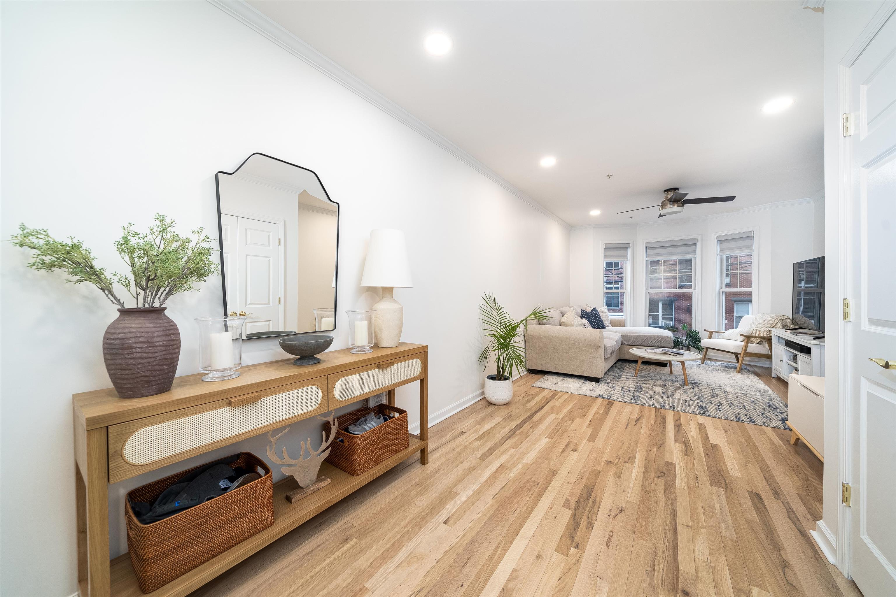 62 JEFFERSON ST Unit: B