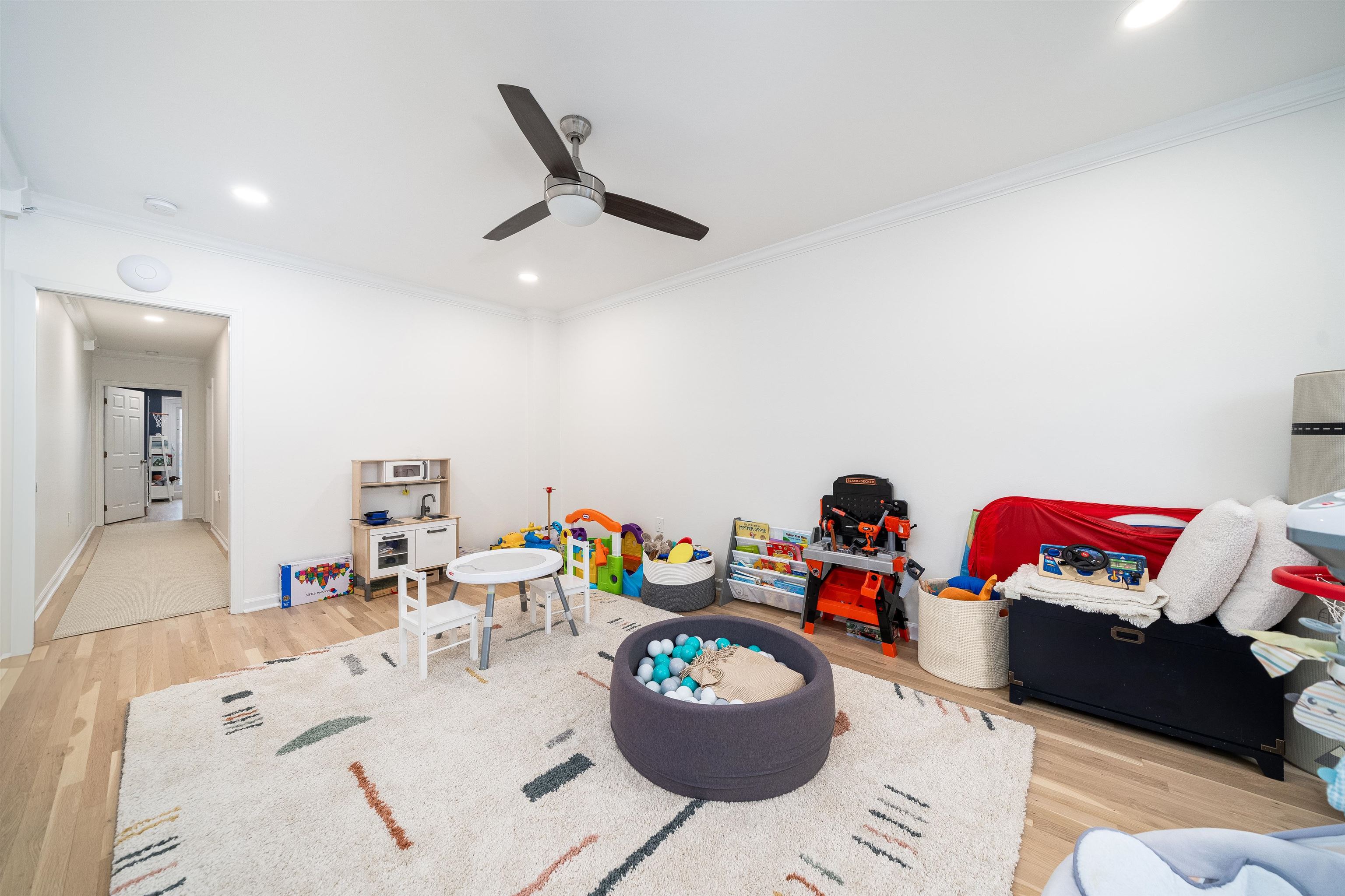 62 JEFFERSON ST Unit: B