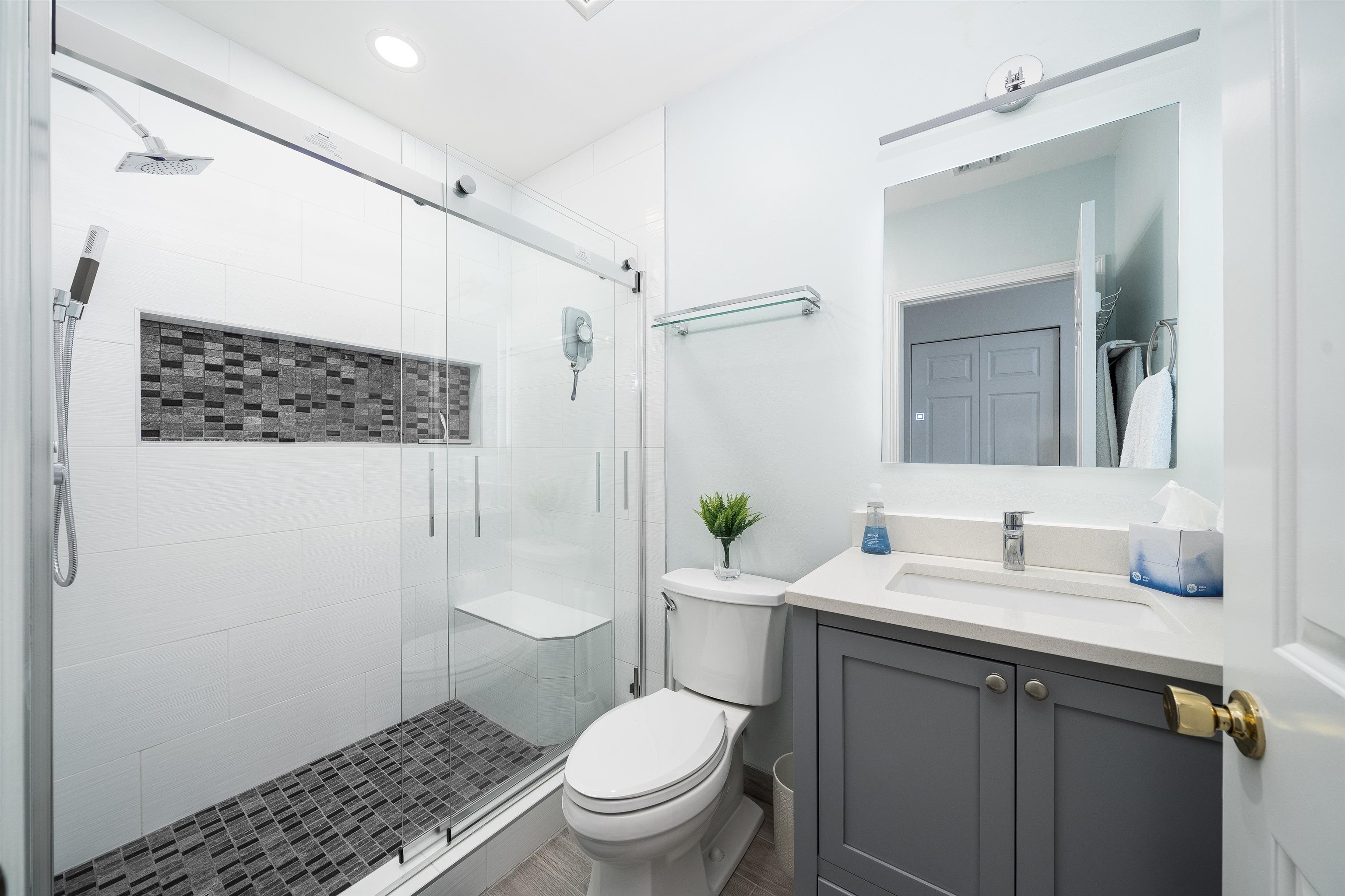 62 JEFFERSON ST Unit: B