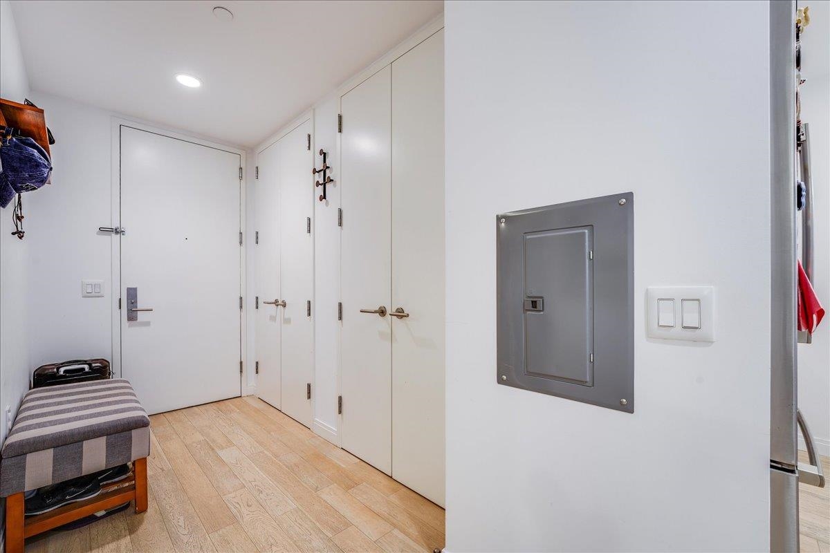 160 1ST ST Unit 713