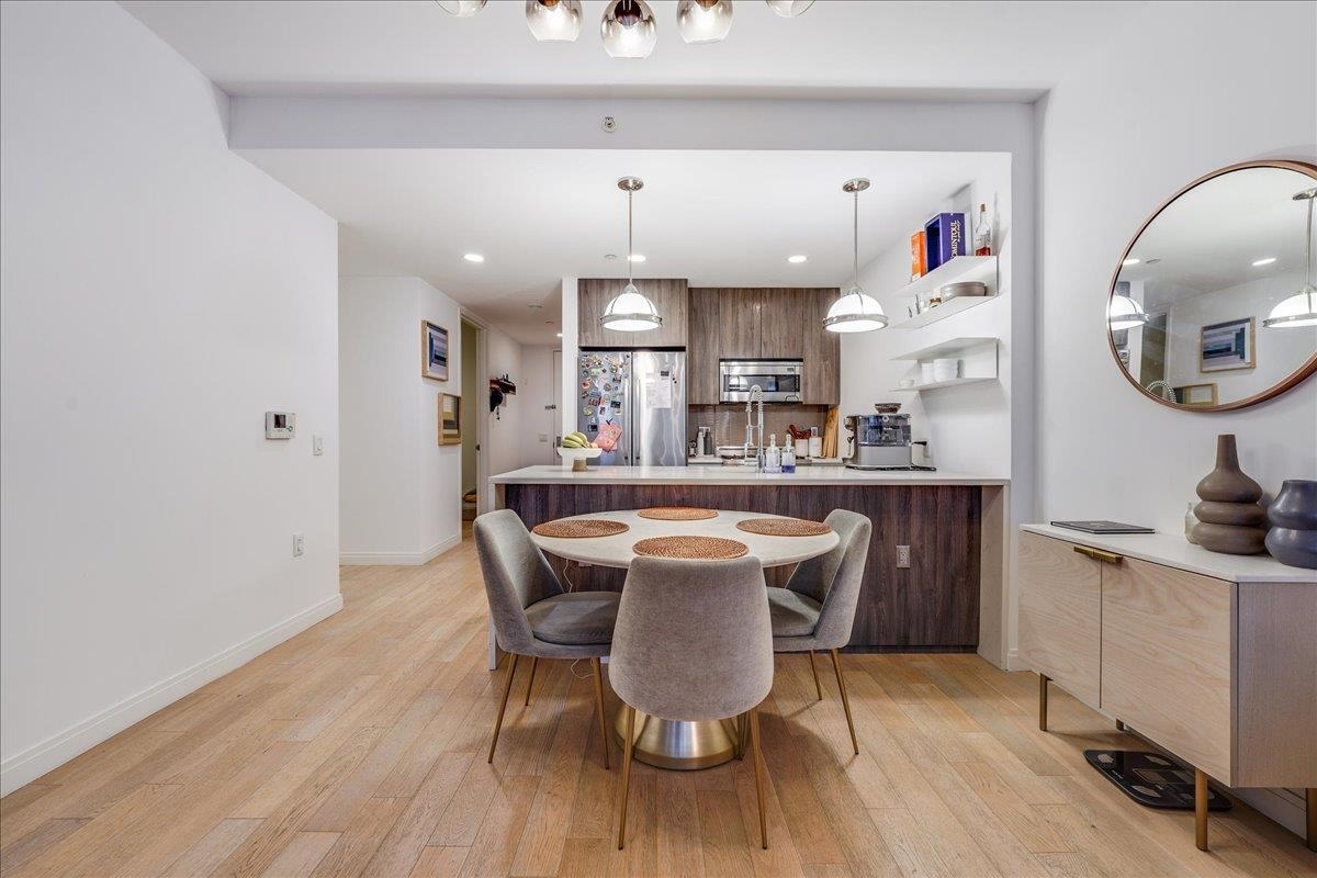 160 1ST ST Unit 713