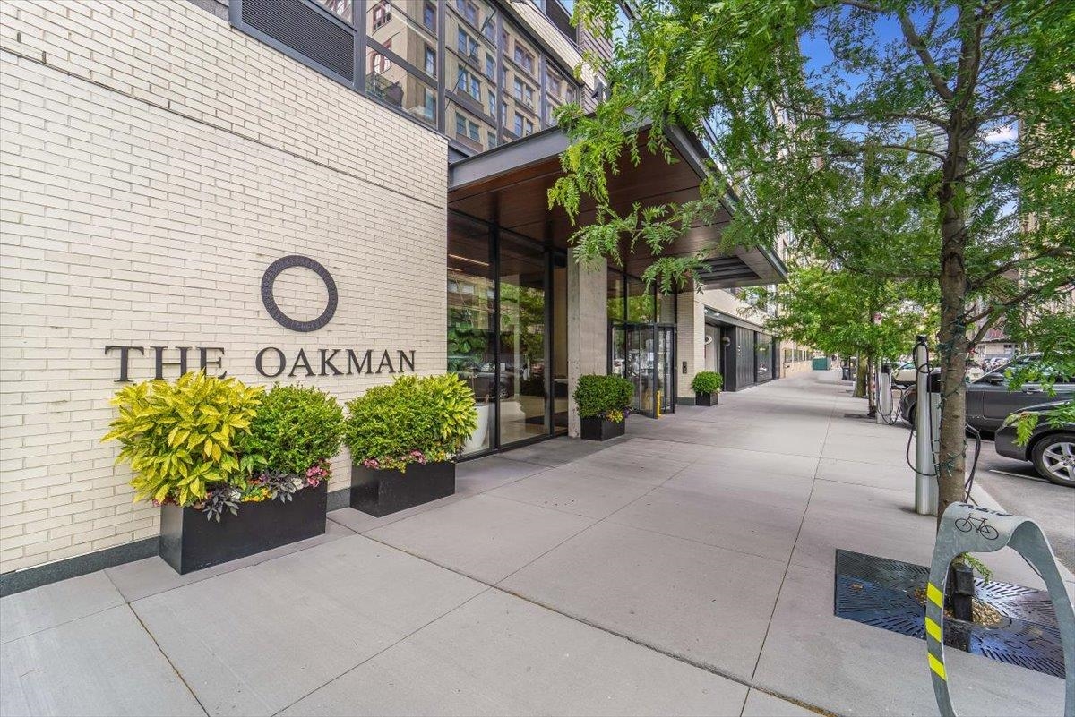160 1ST ST Unit 713