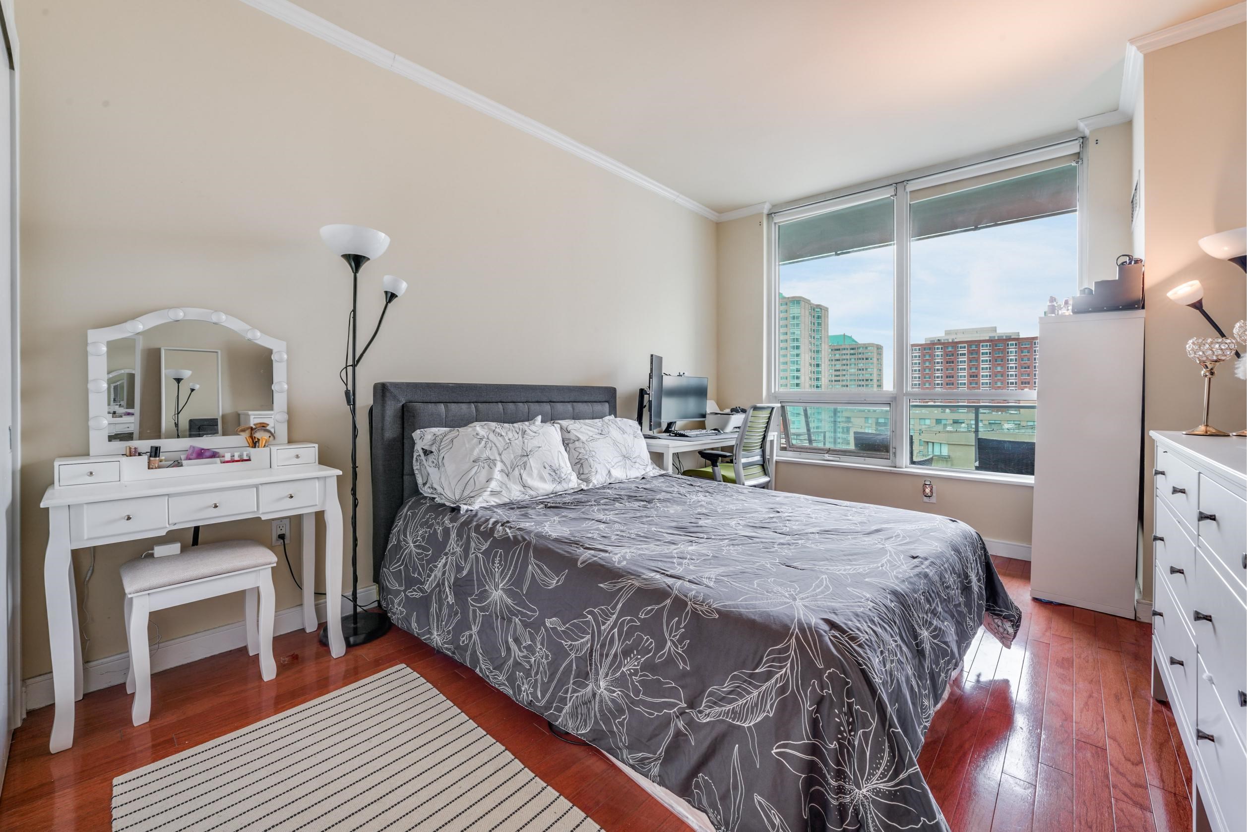 20 NEWPORT PARKWAY Unit 2505