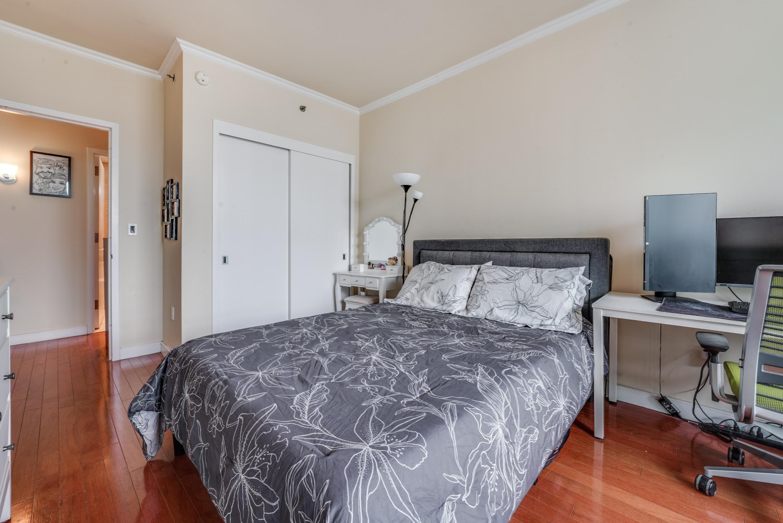 20 NEWPORT PARKWAY Unit 2505