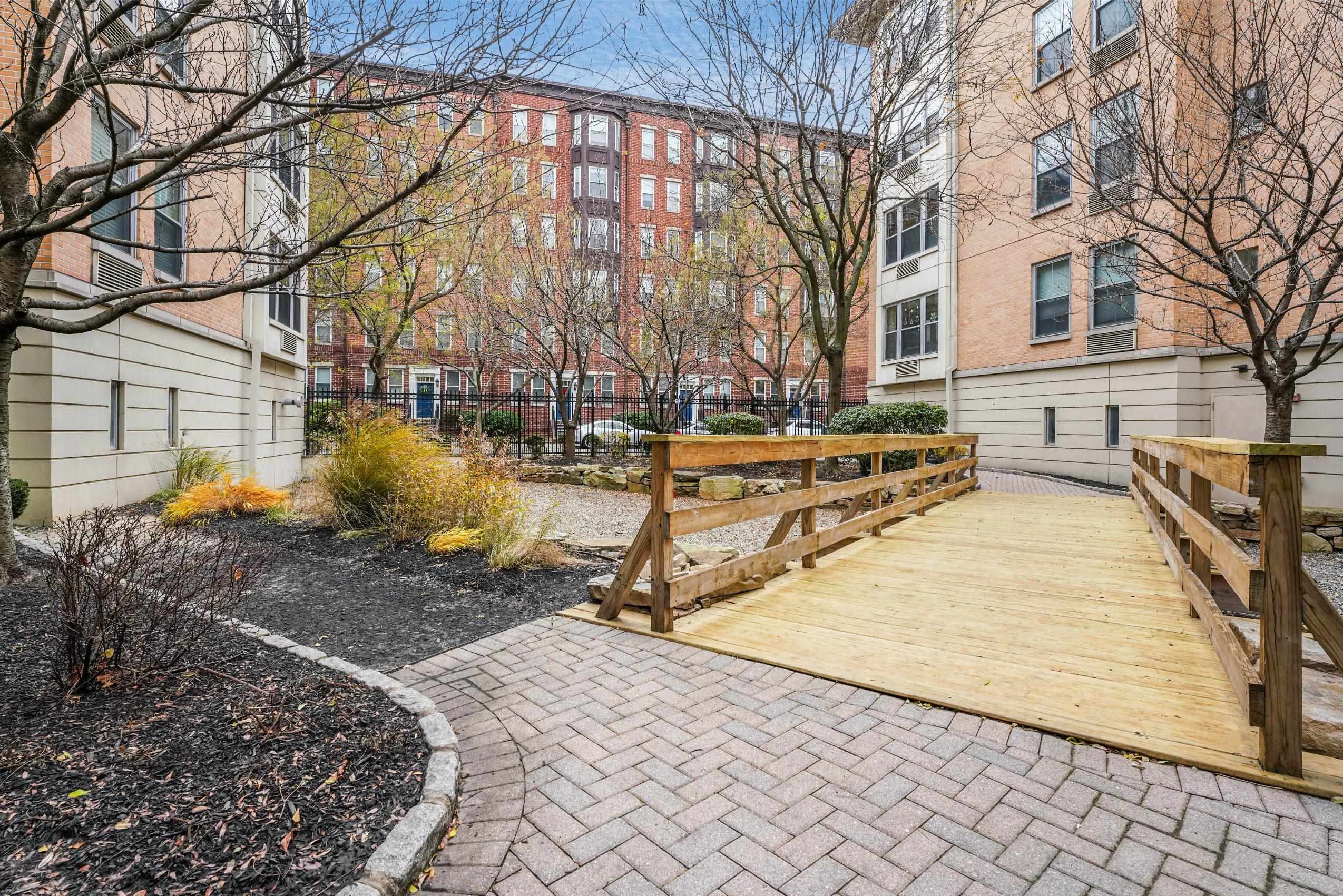 149 ESSEX ST Unit 2R