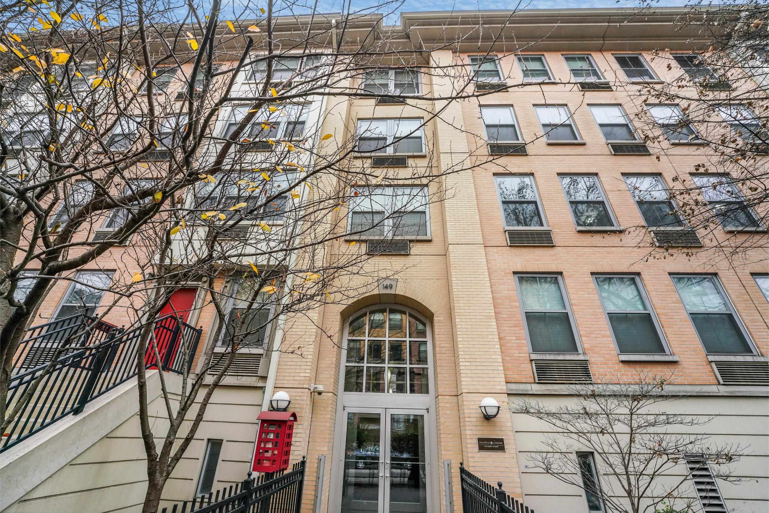 149 ESSEX ST Unit 2R