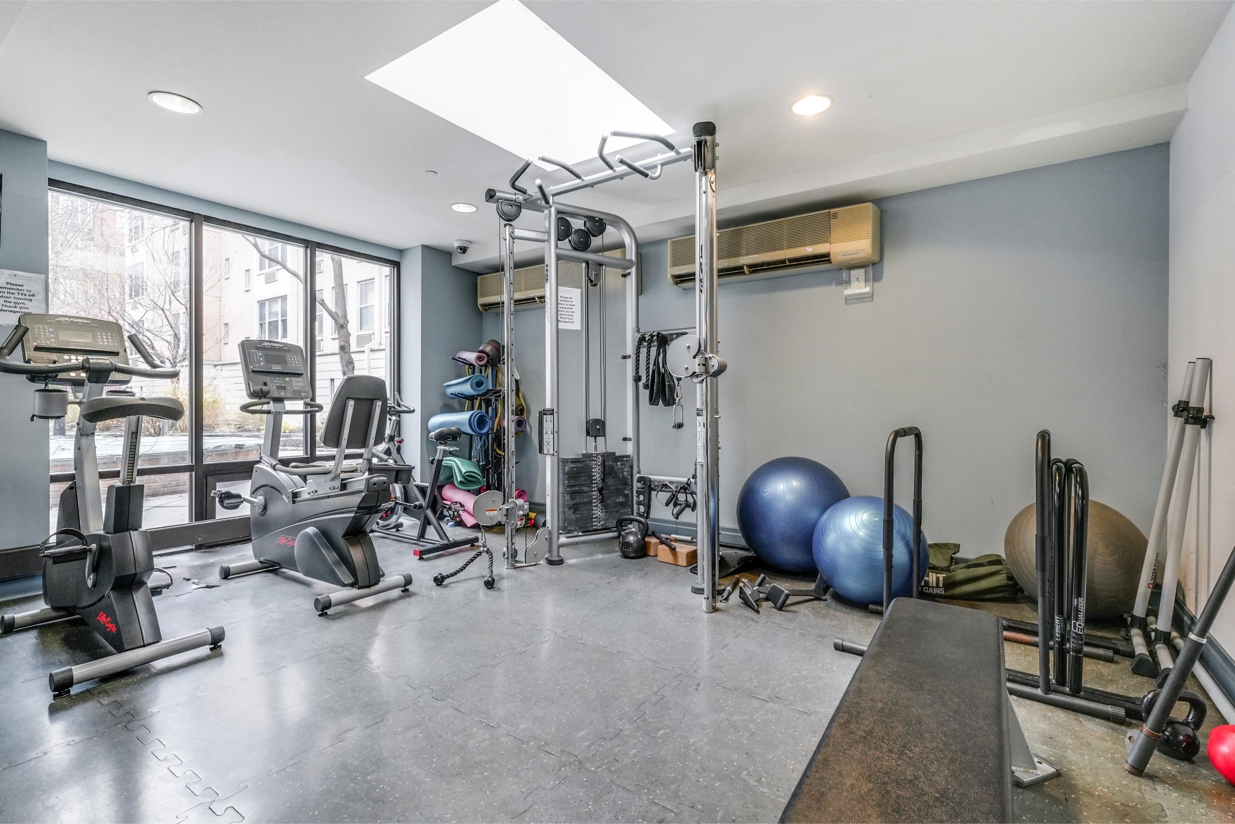 149 ESSEX ST Unit 2R
