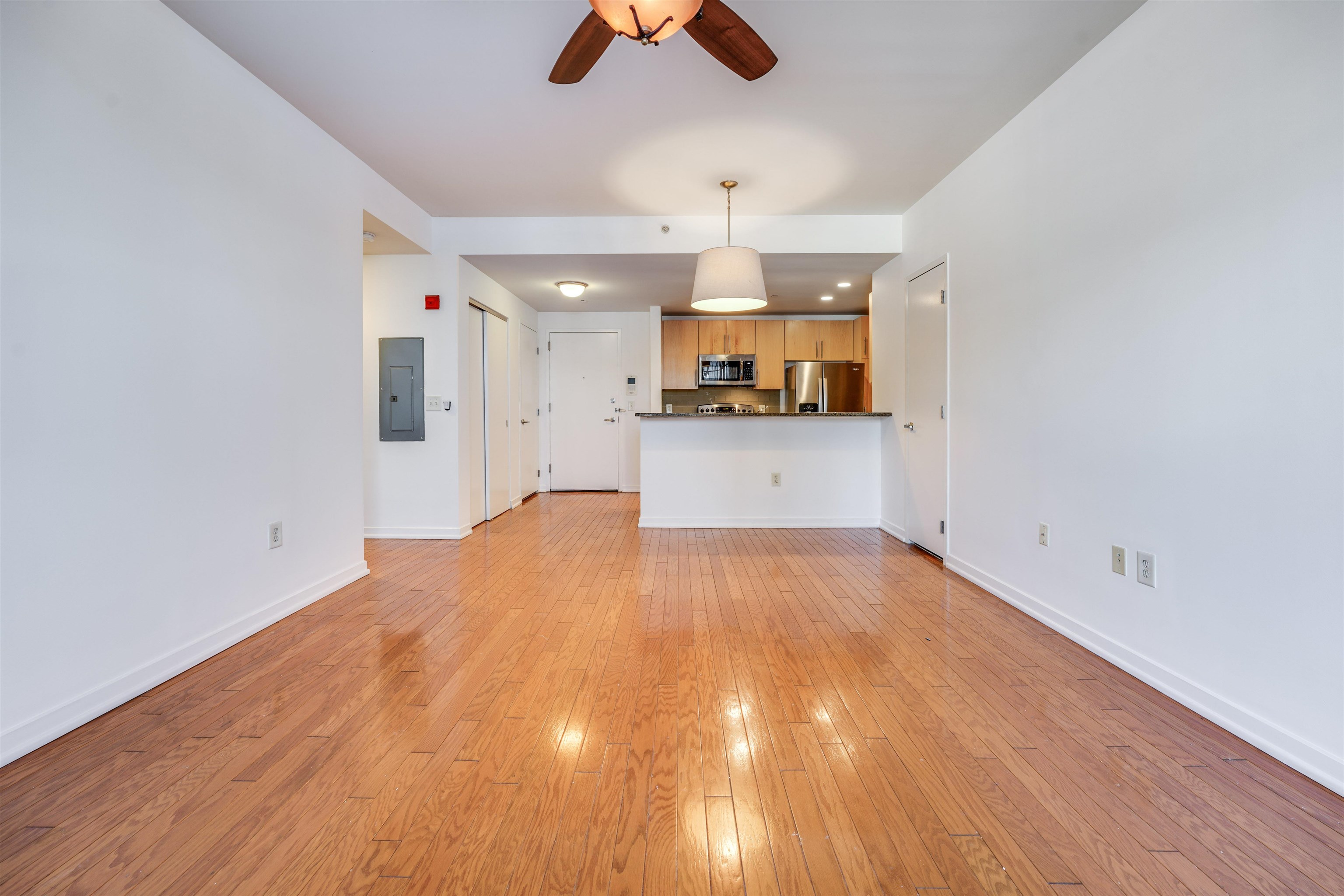149 ESSEX ST Unit 2R