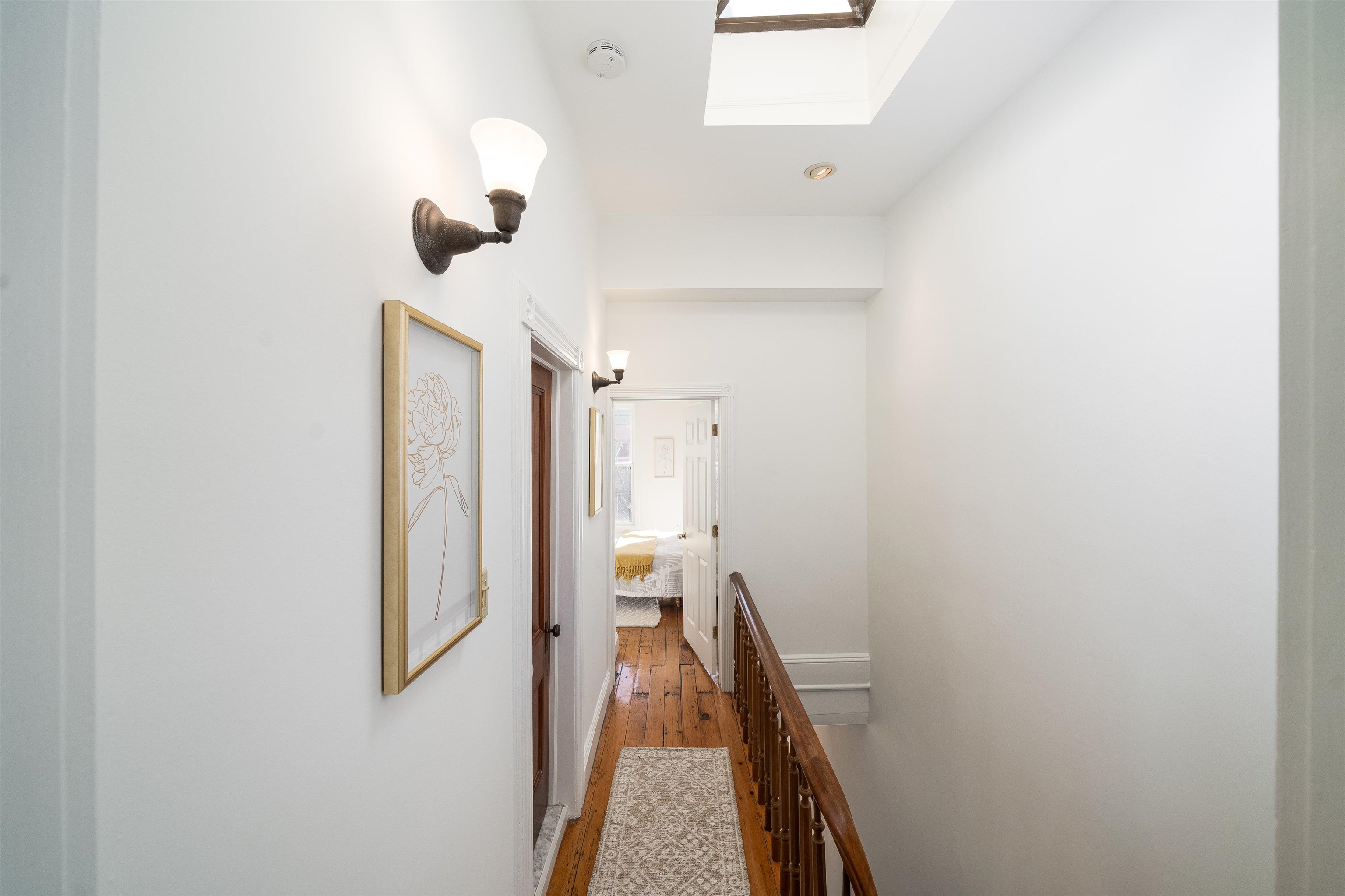 293 MONMOUTH ST