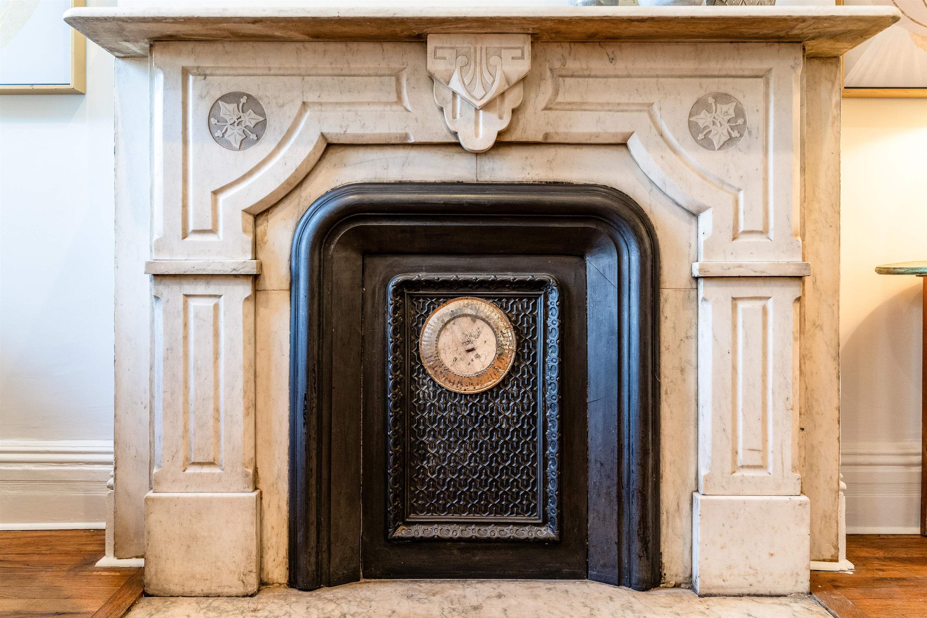 293 MONMOUTH ST