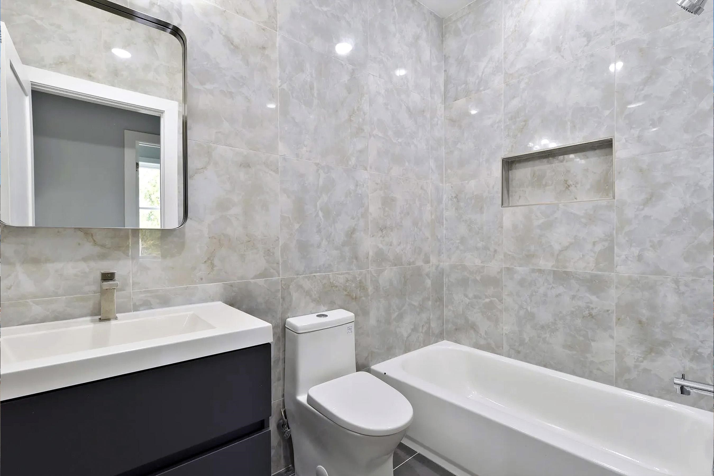 296 CLENDENNY AVE Unit 1