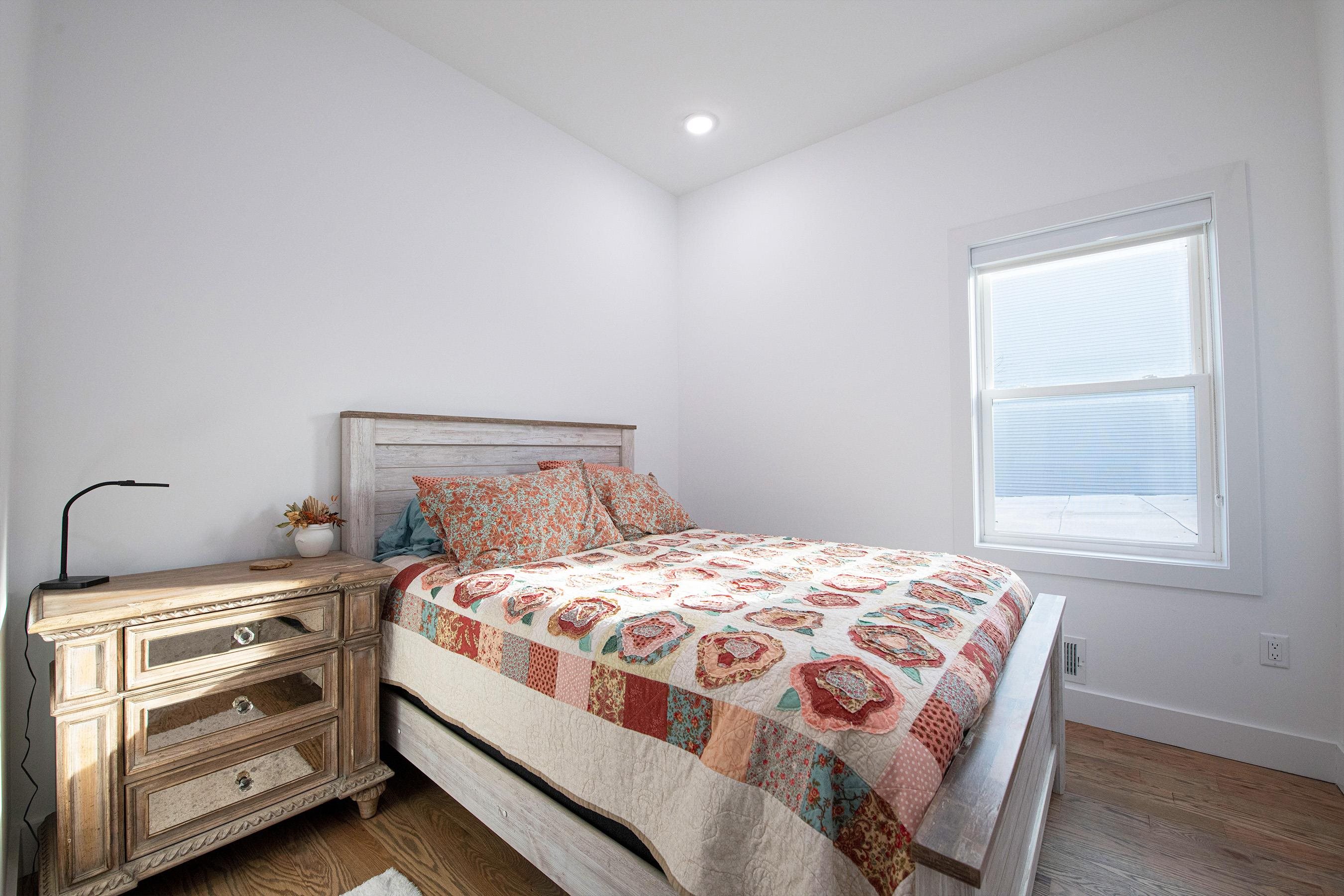 296 CLENDENNY AVE Unit 1