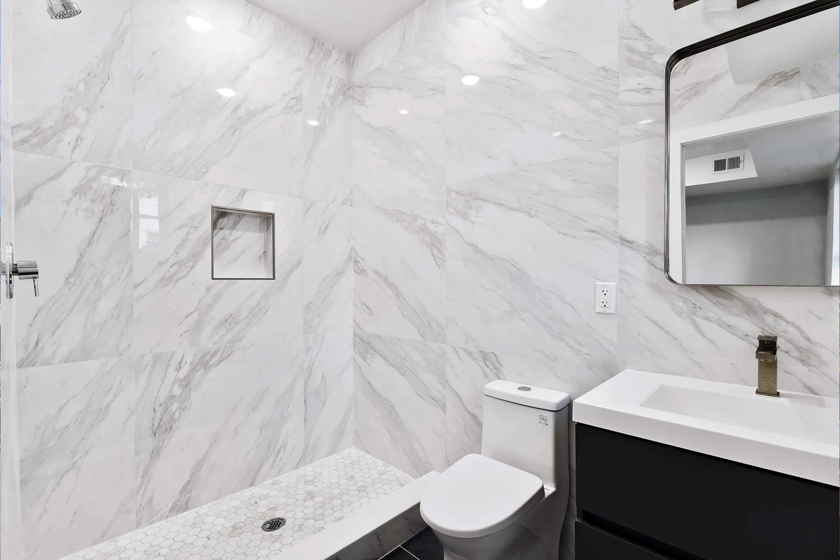 296 CLENDENNY AVE Unit 1