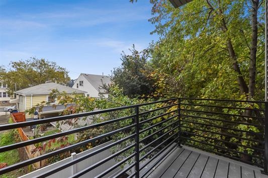 296 CLENDENNY AVE Unit 1