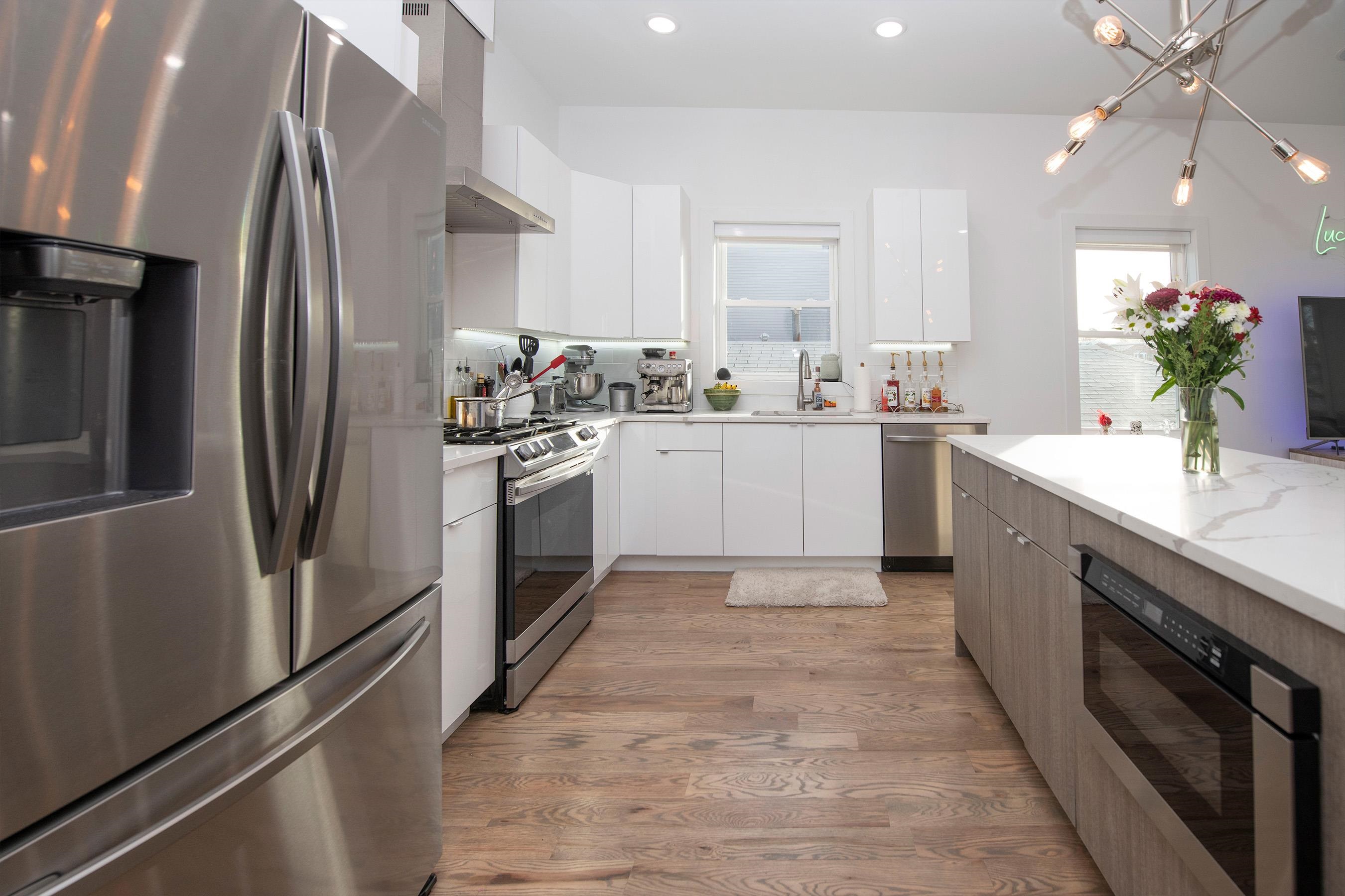 296 CLENDENNY AVE Unit 1