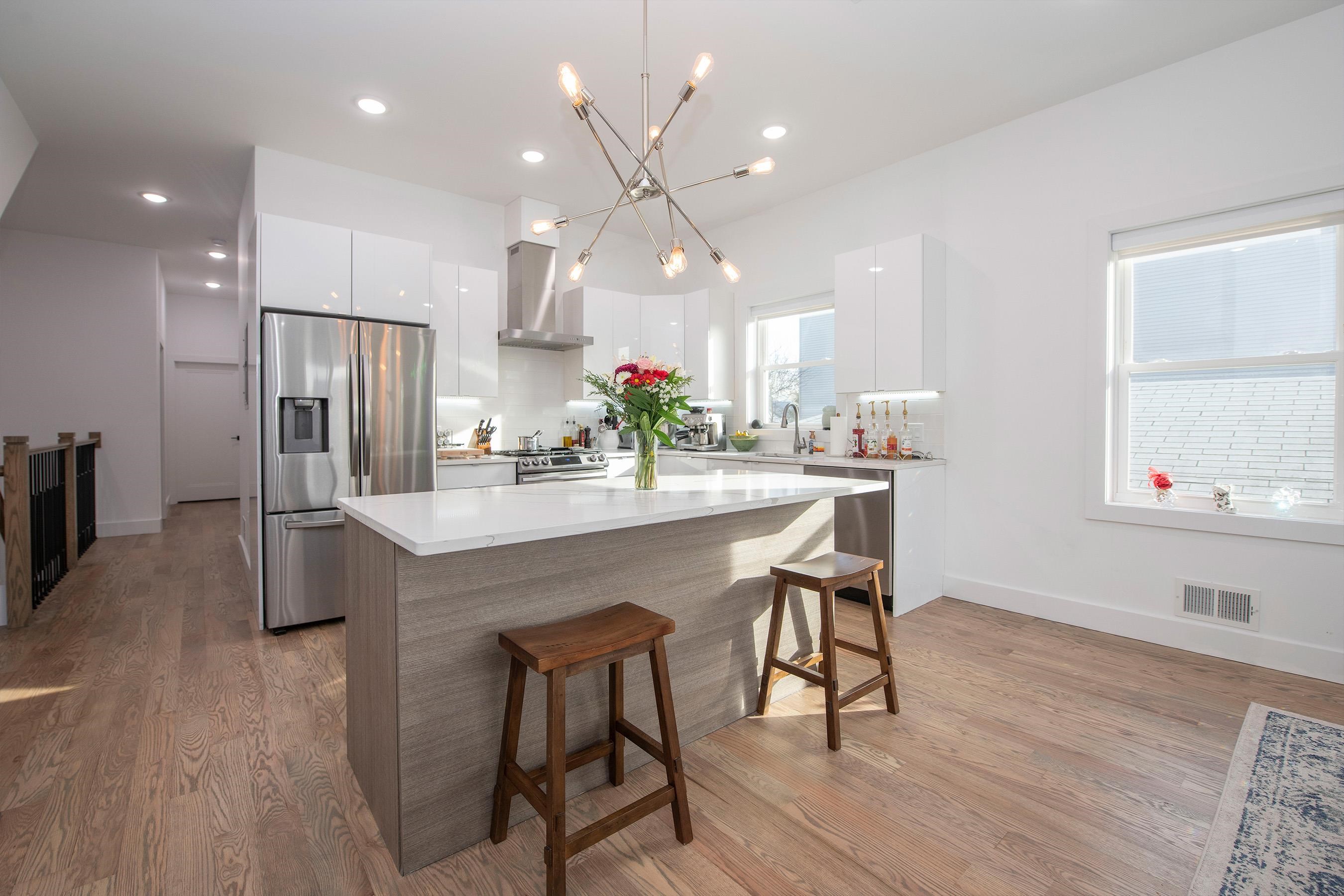 296 CLENDENNY AVE Unit 1