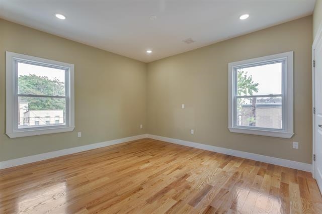170 WEBSTER AVE Unit: 2