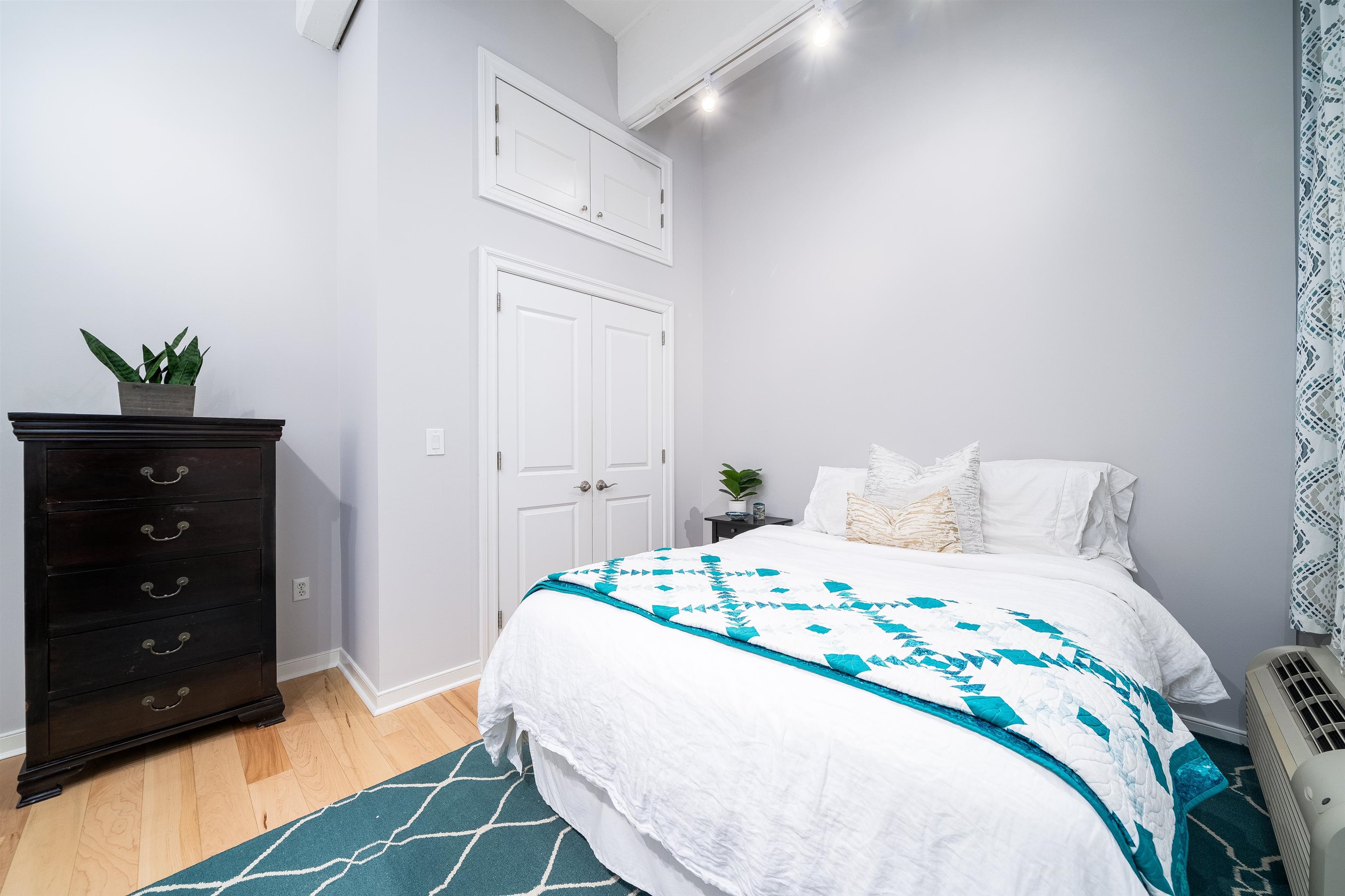 1500 WASHINGTON ST Unit: 2R